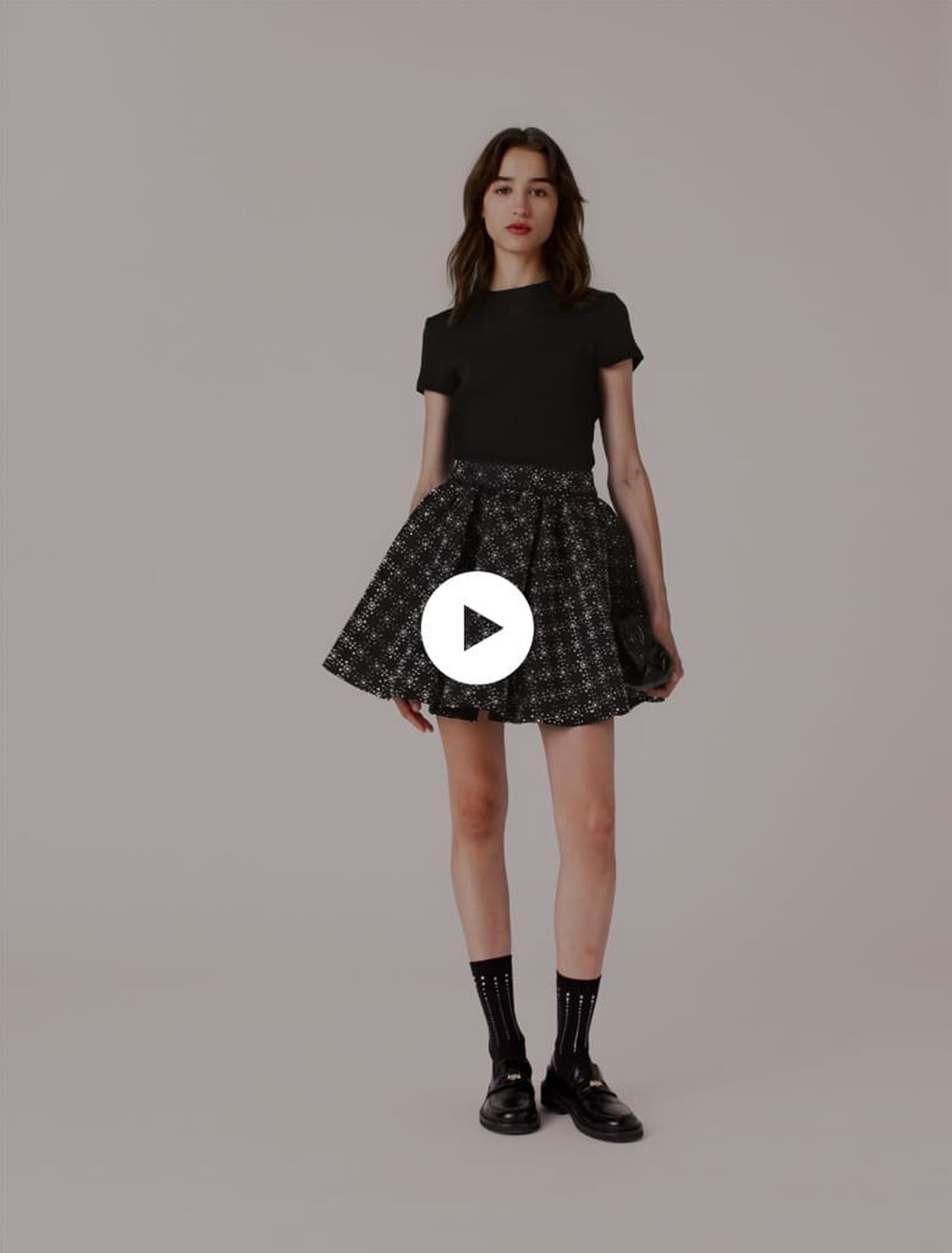 Falda patinadora con perlas y strass