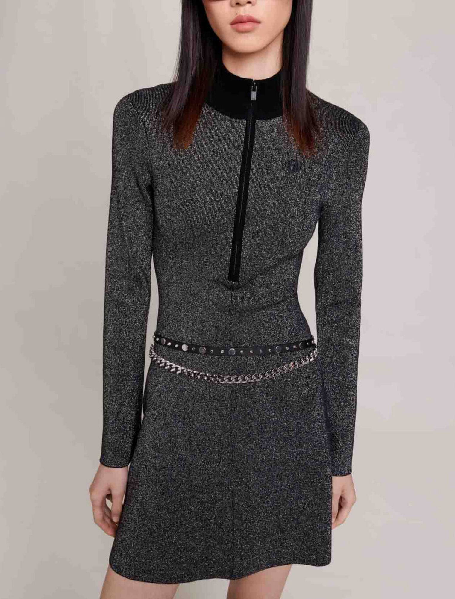 Vestido corto de punto y purpurina