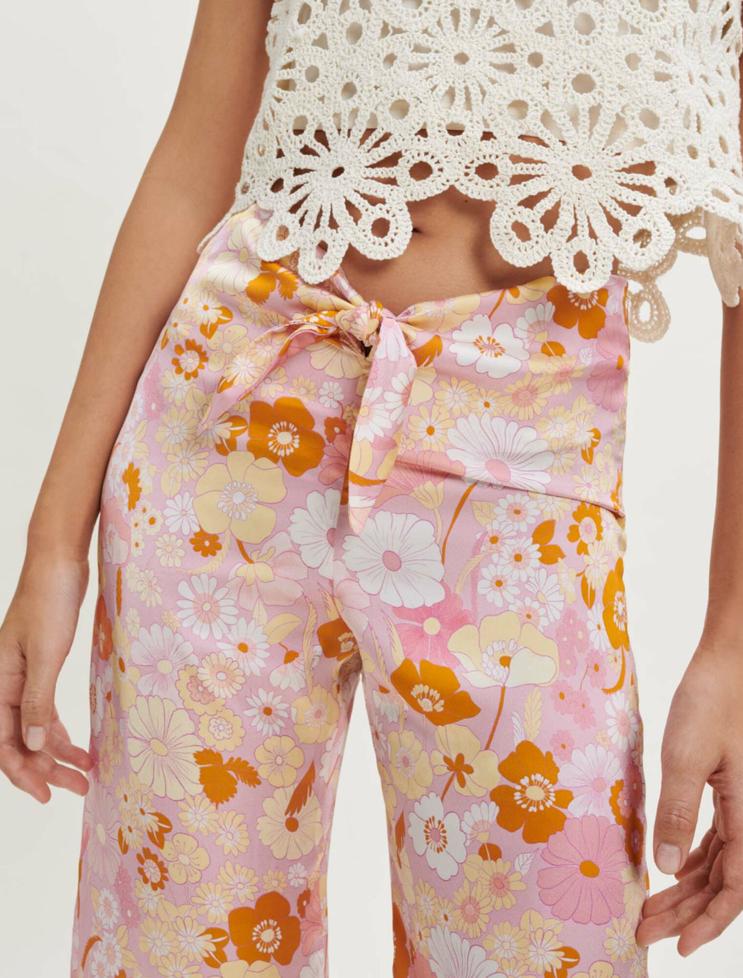 Pantalón estampado Flower Power fluido
