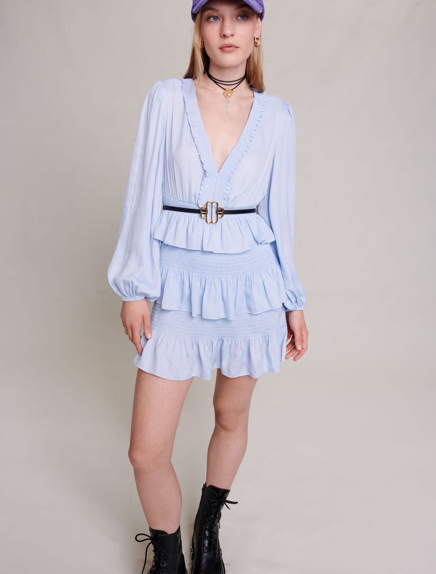 Vestido azul de volantes