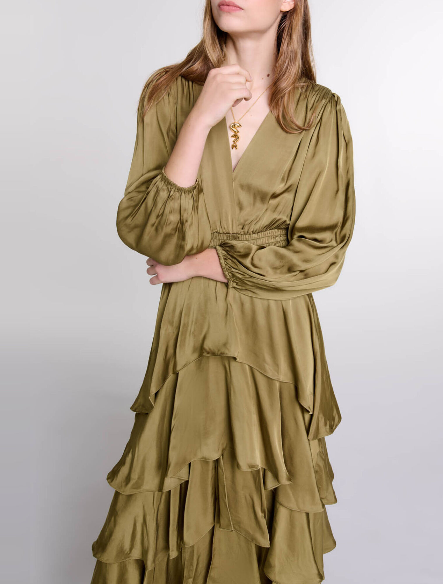 Vestido largo con volantes