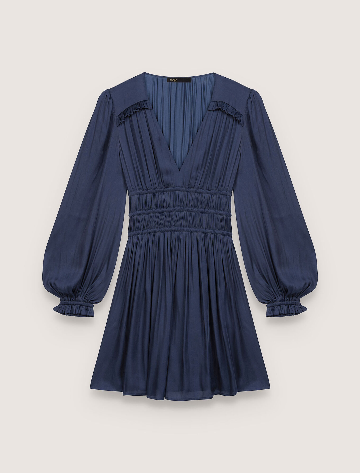 Vestido corto de raso con volantes