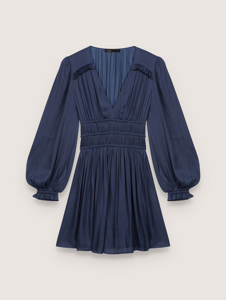 Vestido corto de raso con volantes