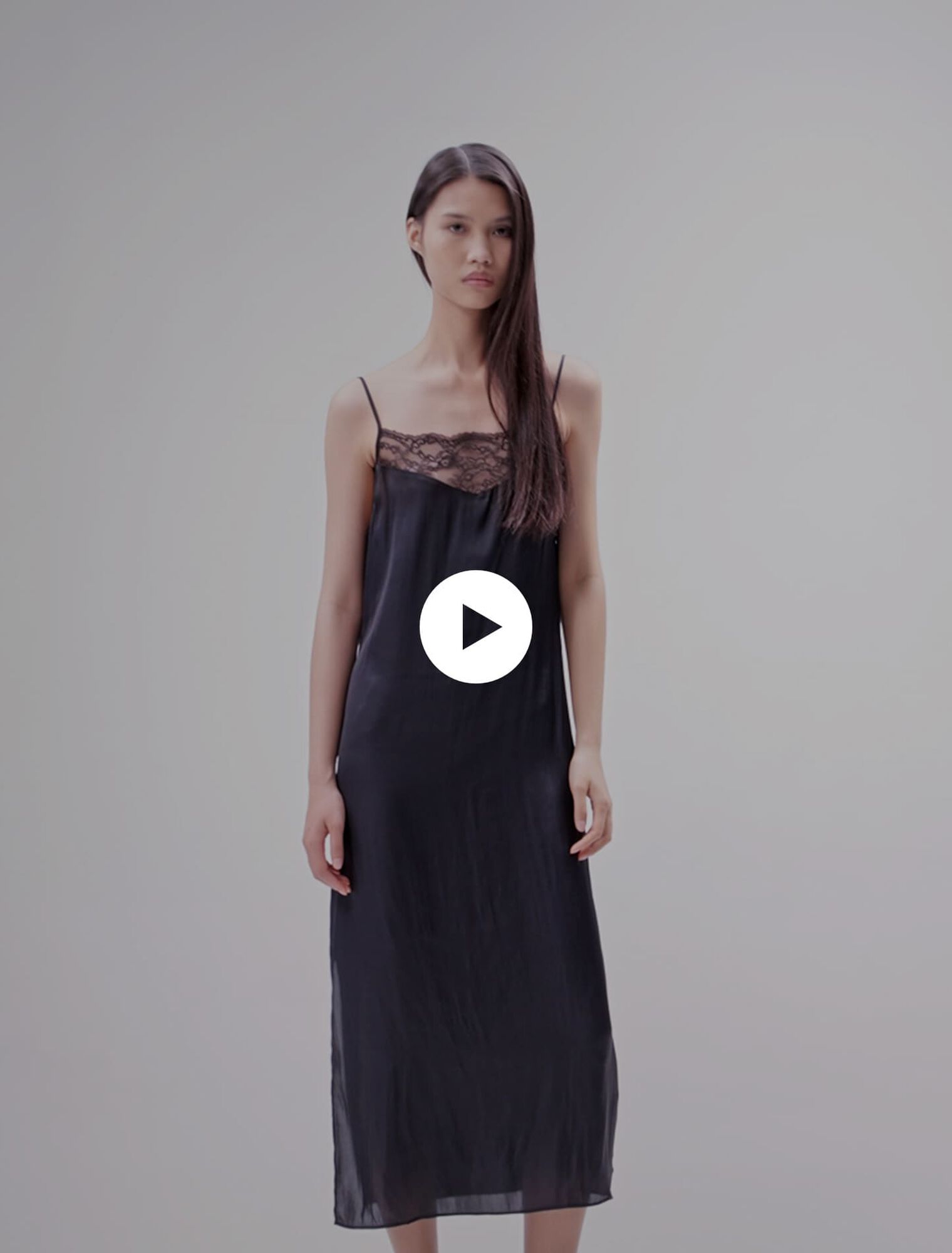 Vestido largo de satén