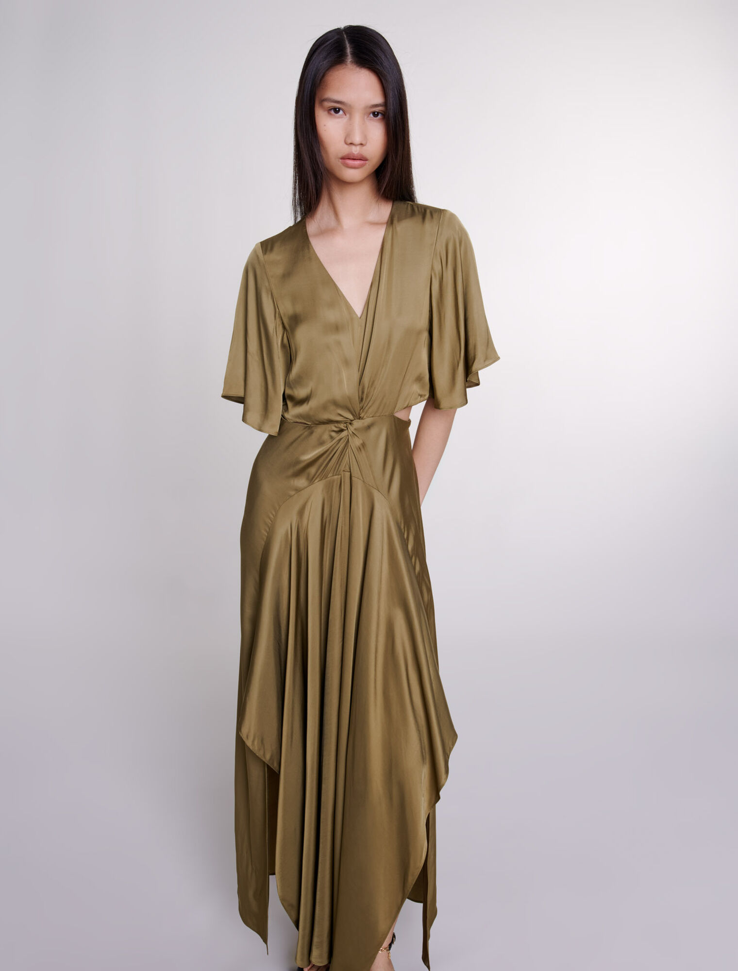 Vestido largo de satén calado