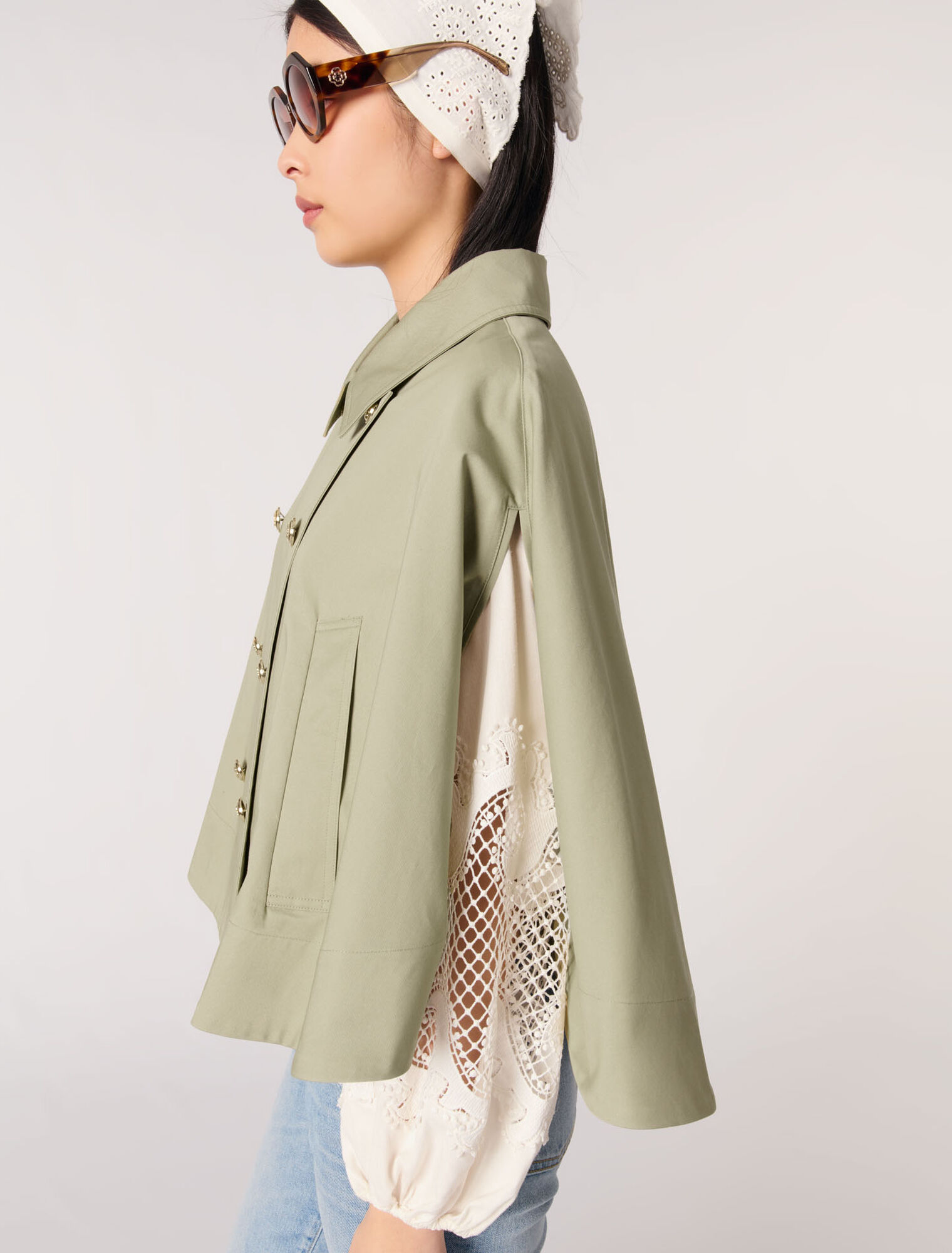 Gabardina corta efecto capa