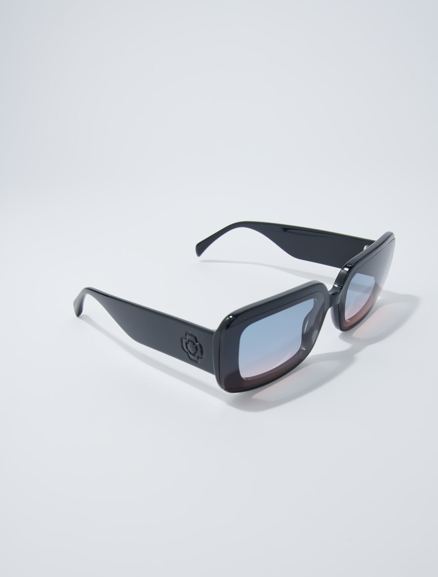 Gafas de acetato y lentes ahumadas