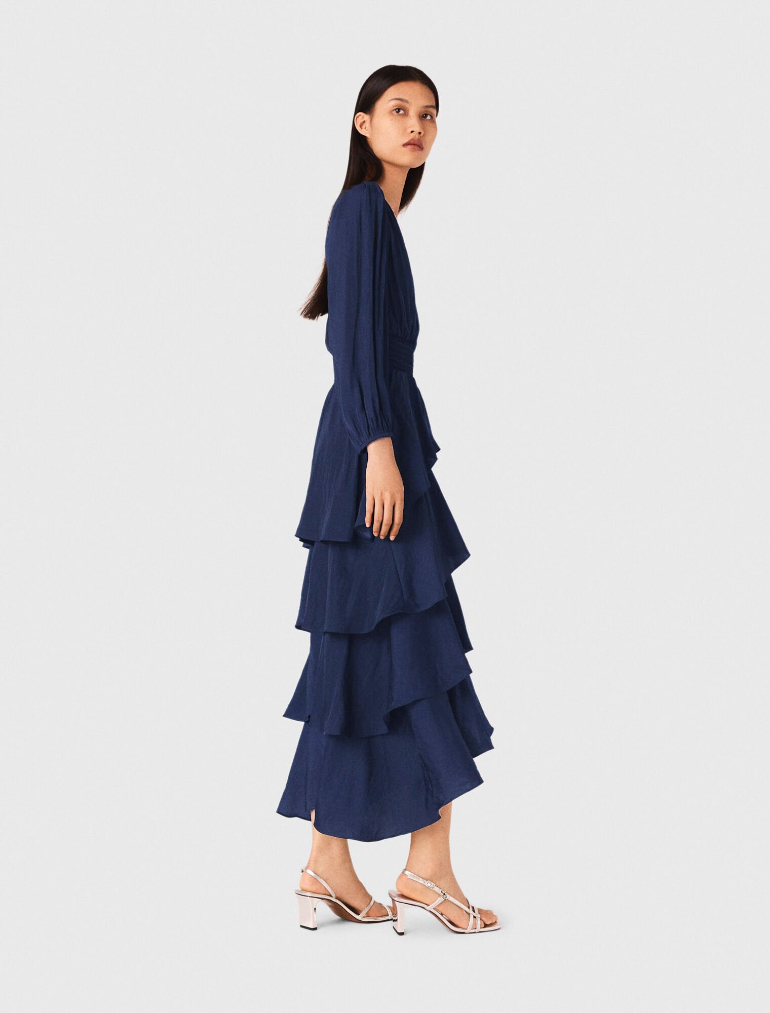 Vestido largo con volantes