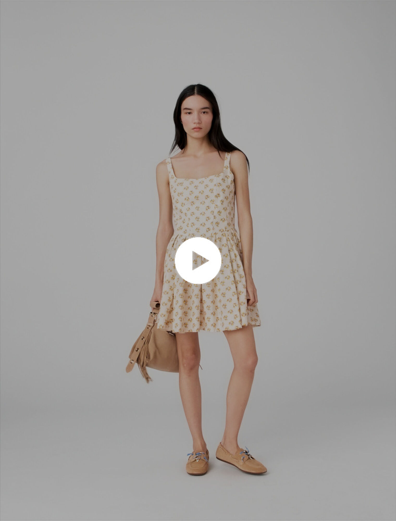 Vestido corto acampanado estampado