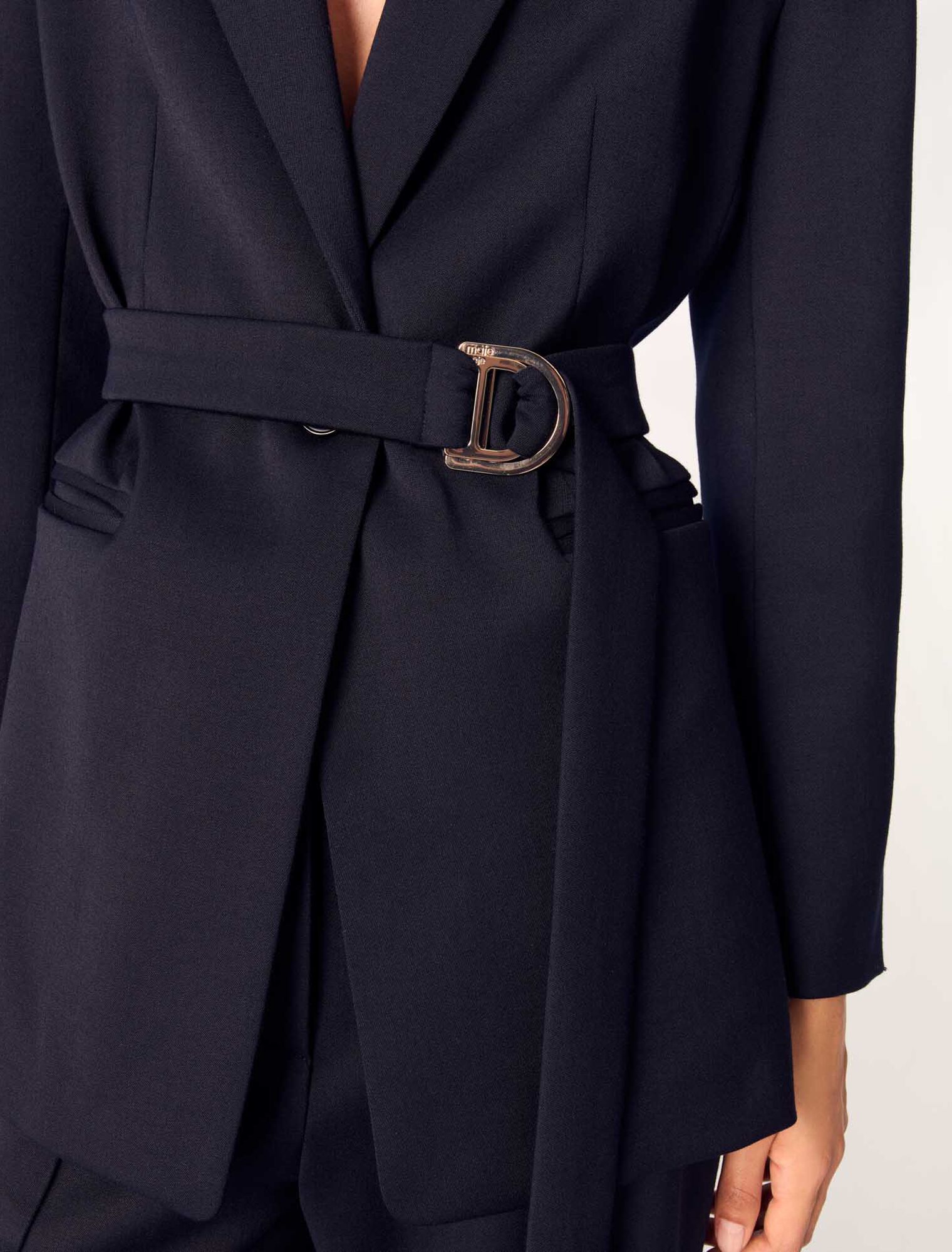 Chaqueta sastre con espalda plisada