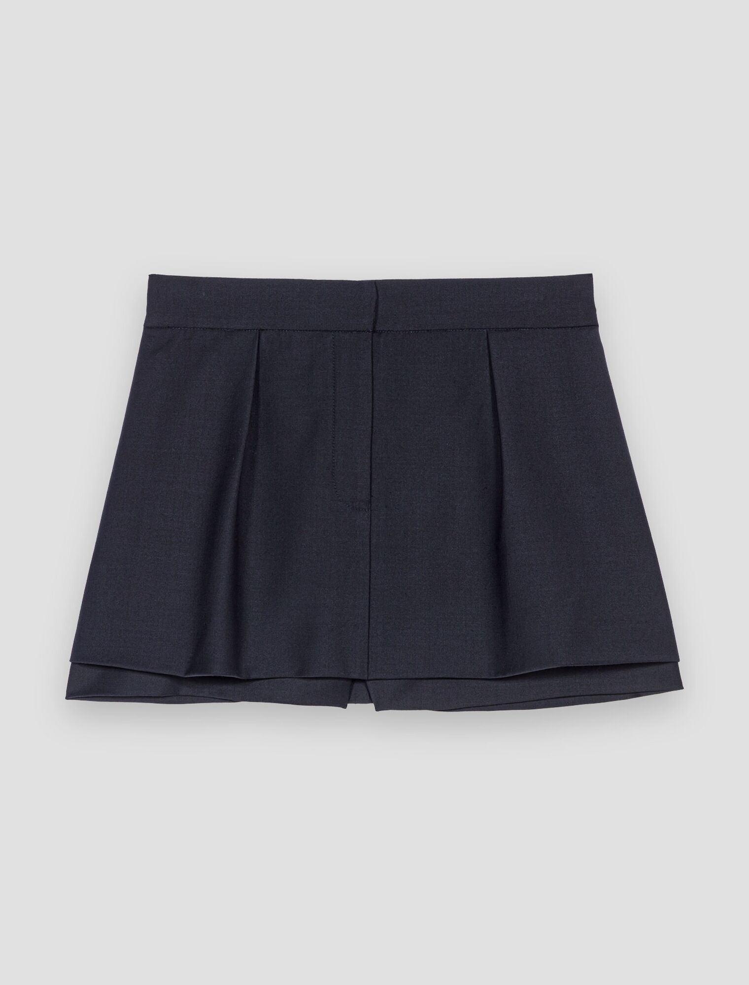 Short trampantojo