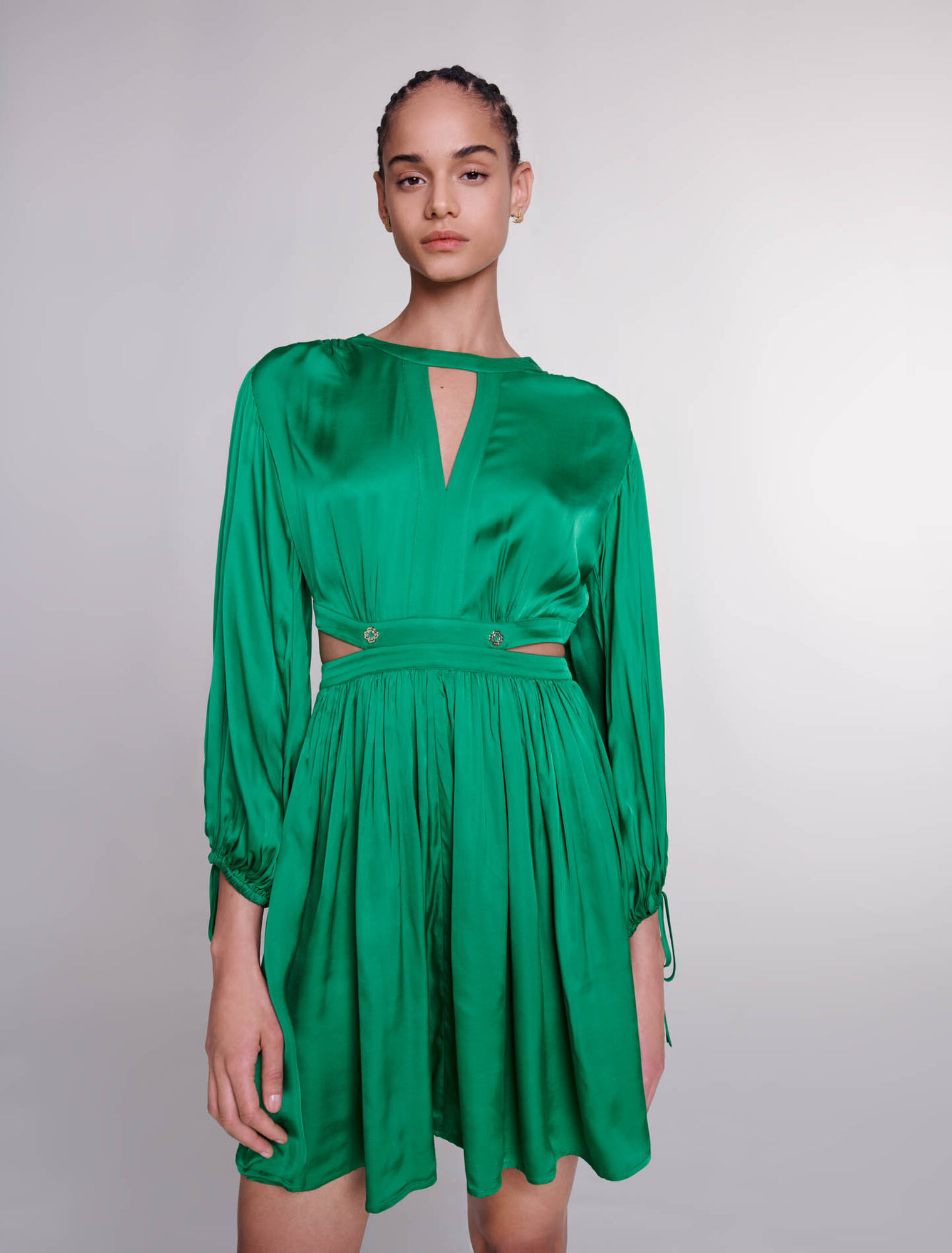 Vestido corto satinado
