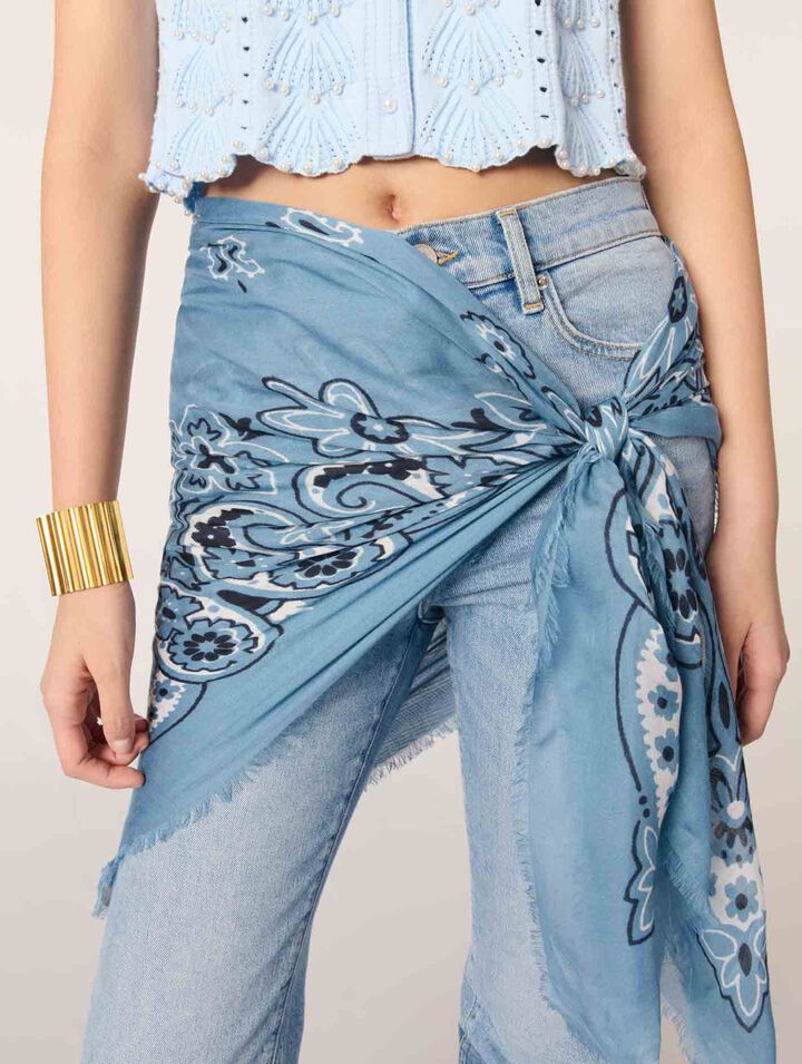 Chal con estampado bandana