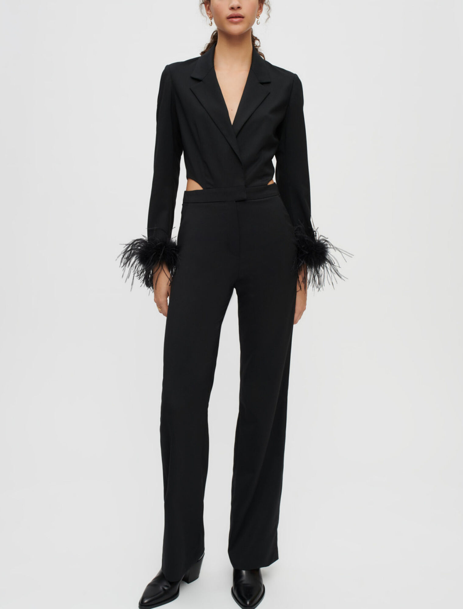 Mono pantalón de plumas negras