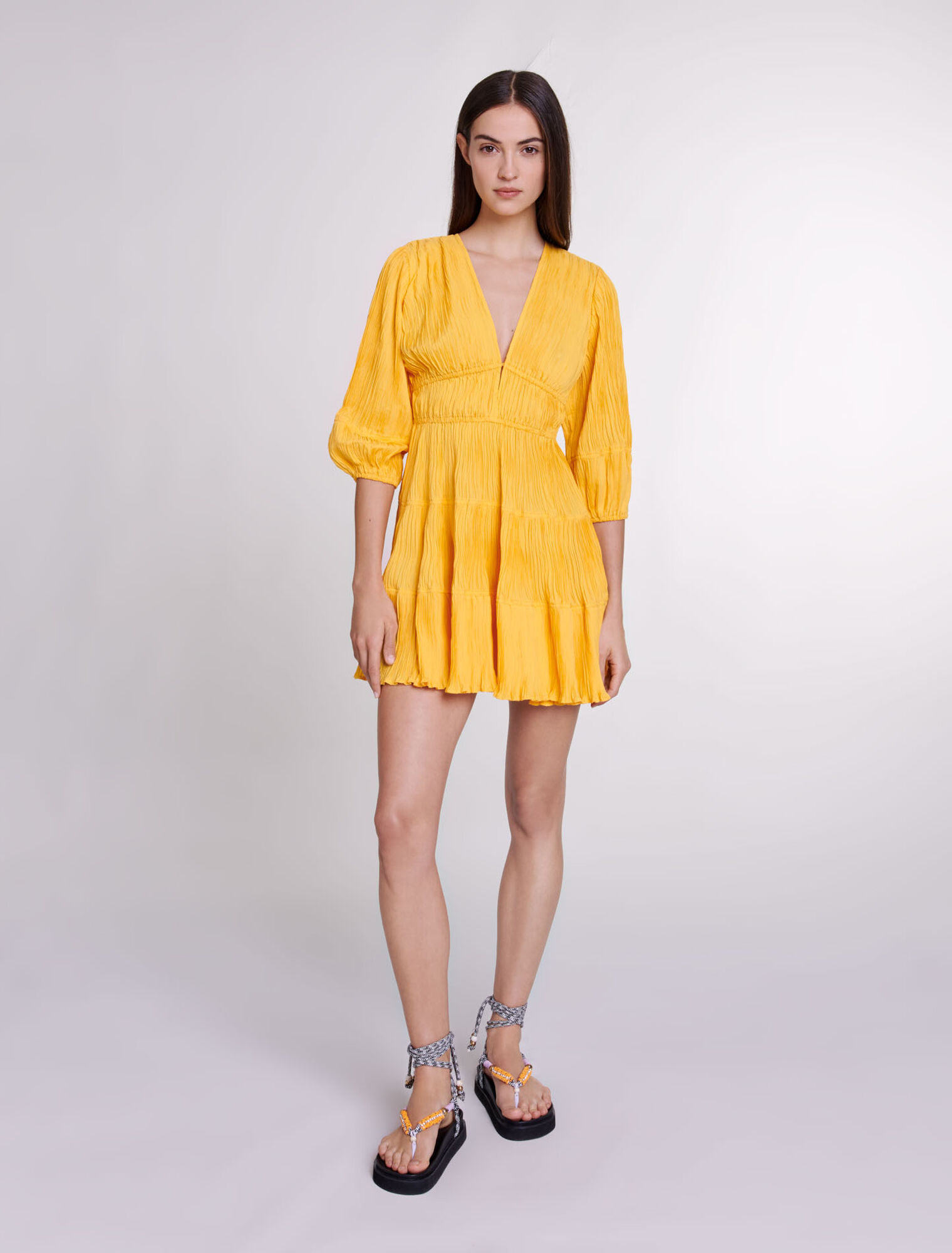 Vestido corto fruncido