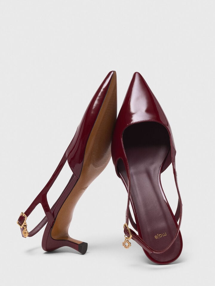 Zapato de tacón slingback de charol