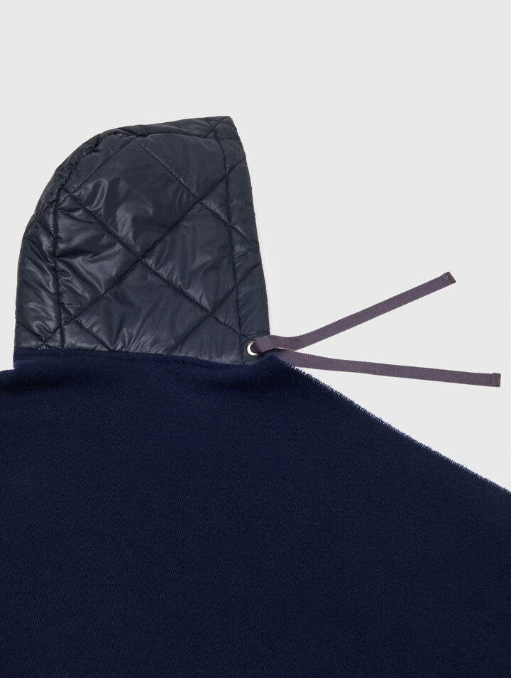 Poncho de lana con capucha