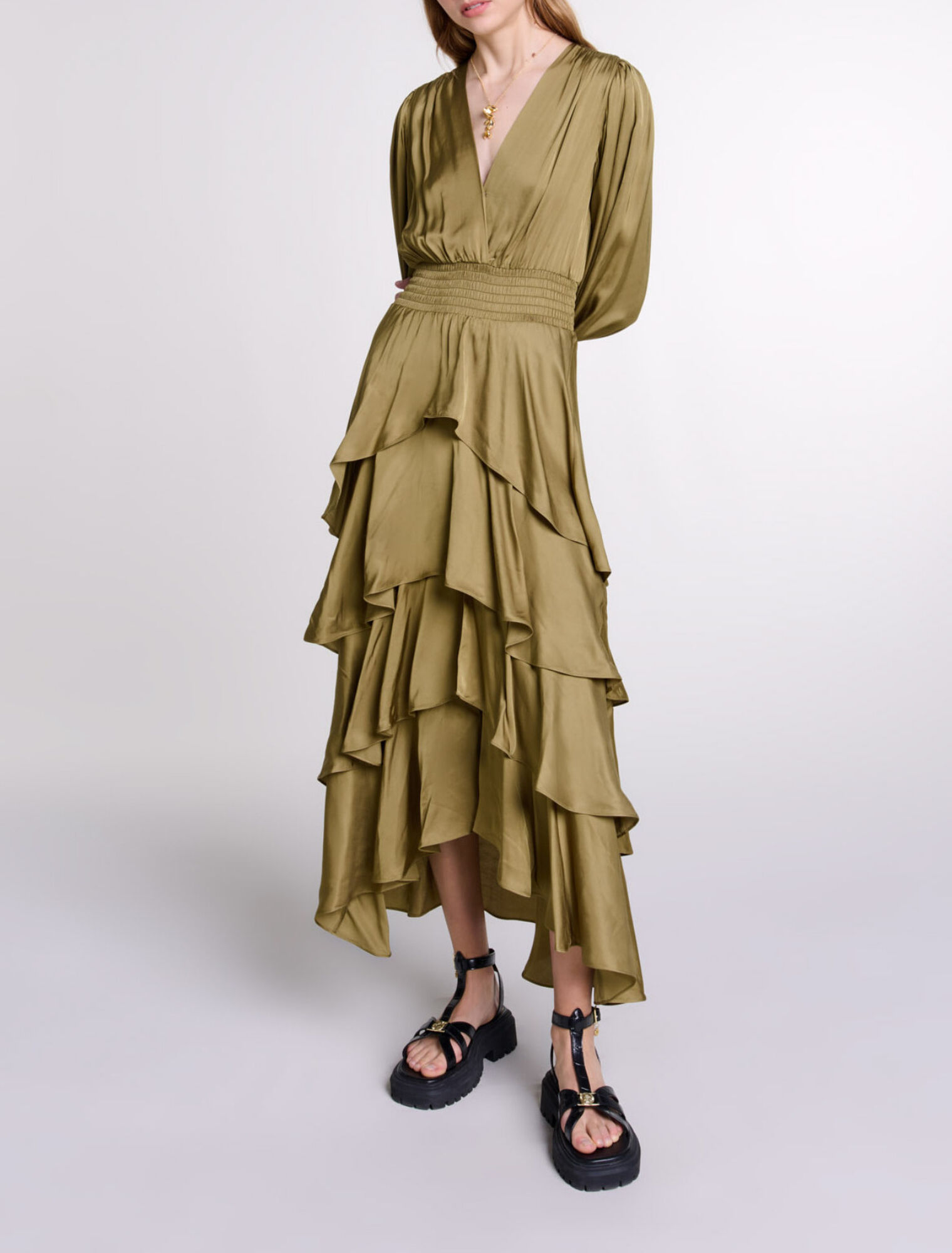 Vestido largo con volantes