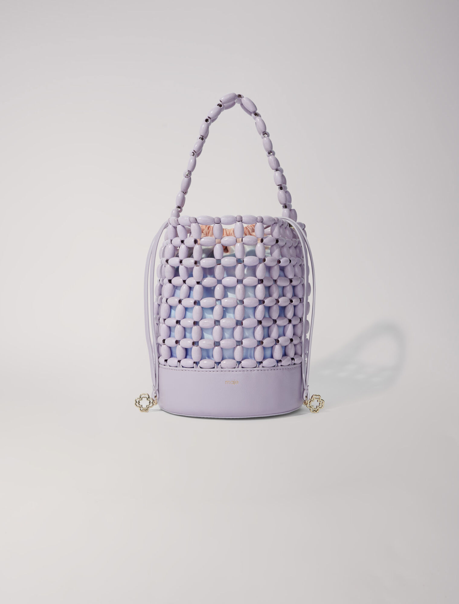 Bolso cubo aderezado con abalorios