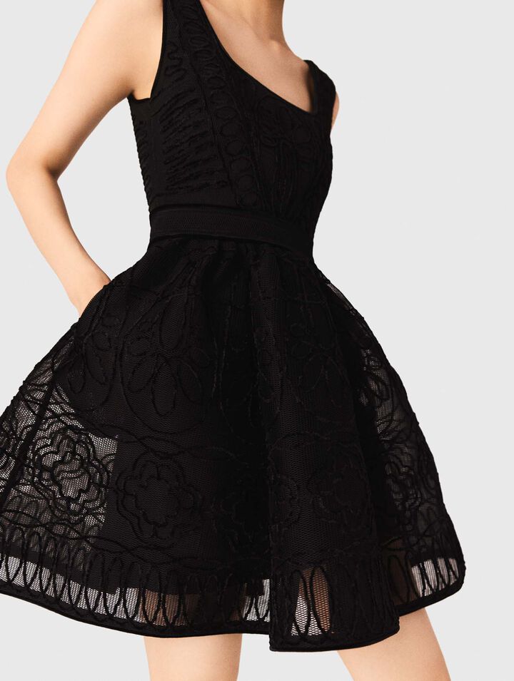 Vestido corto punto basket bordado