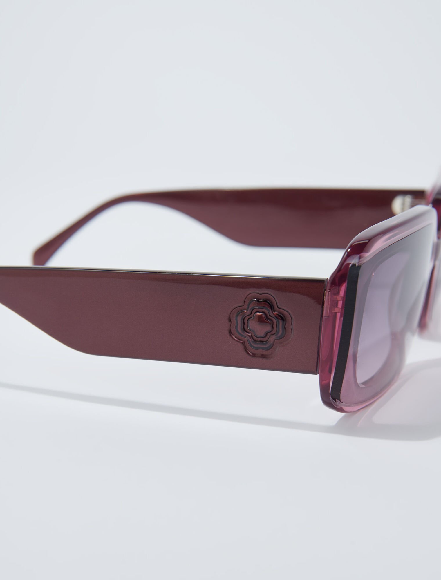 Gafas de acetato y lentes ahumadas