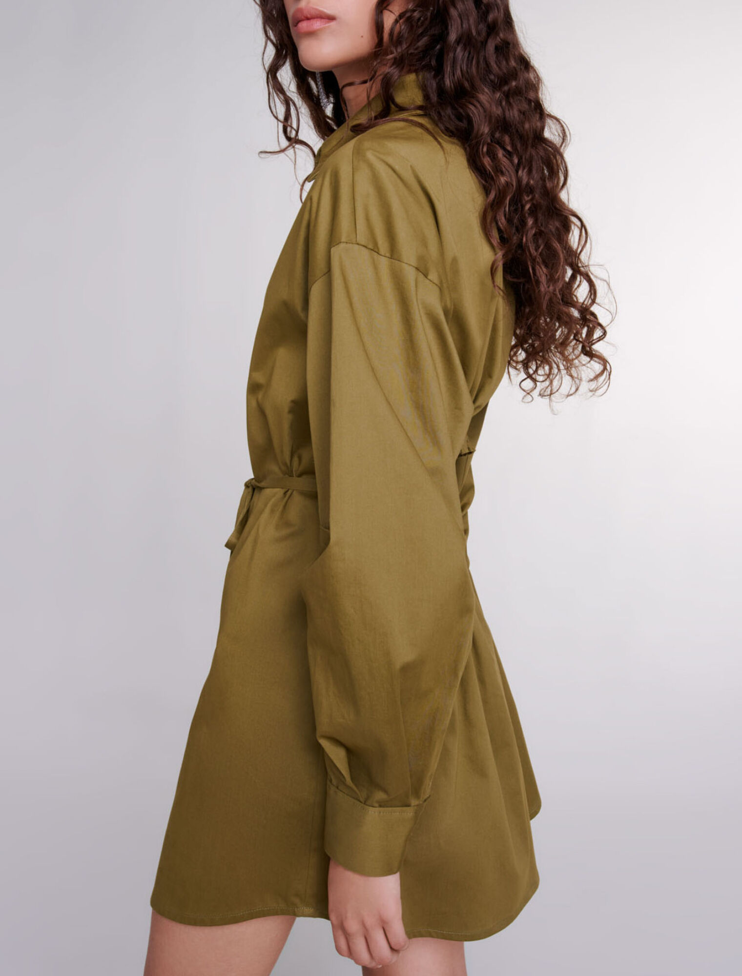 Vestido cruzado calado
