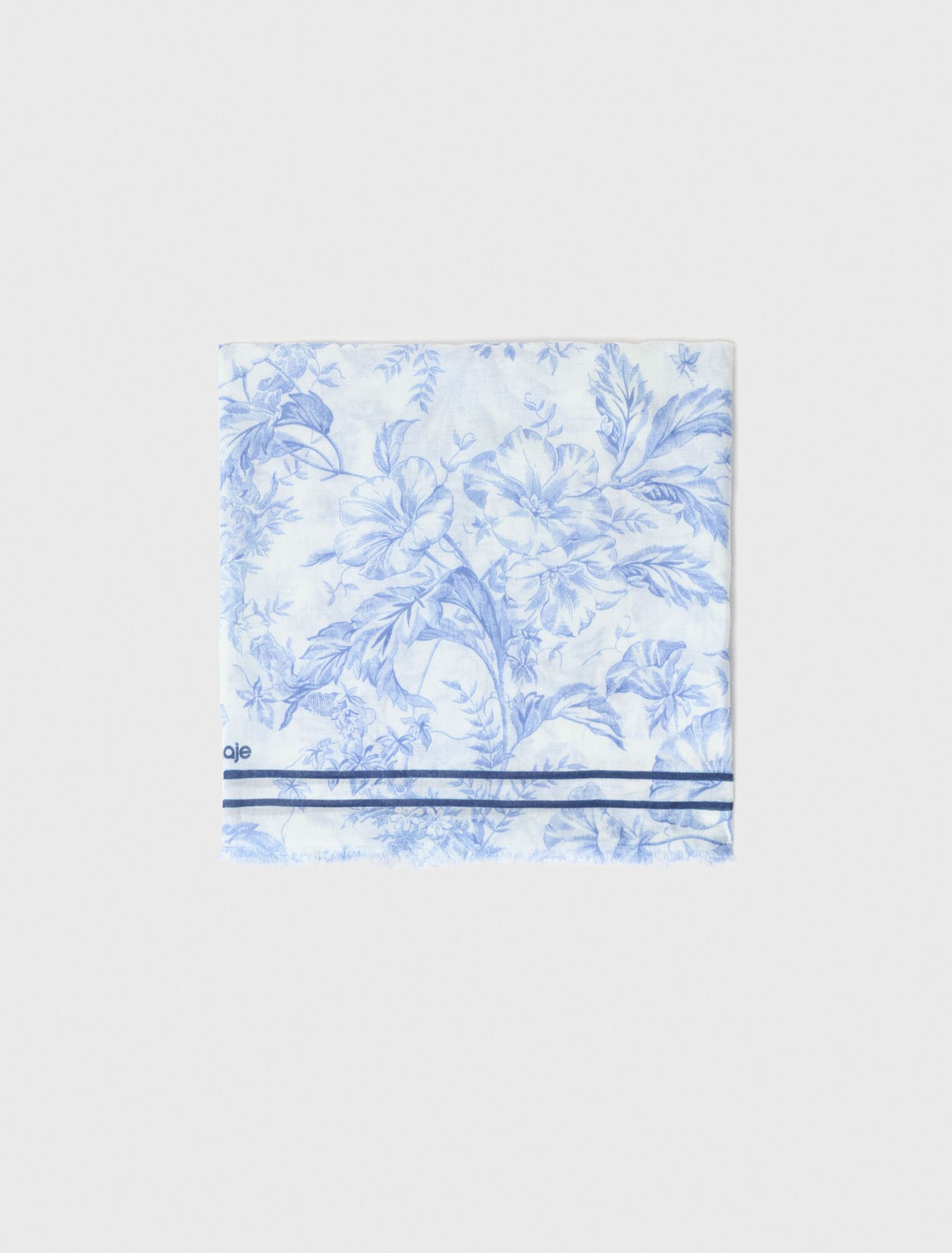 Chal de lana mixta estampado floral