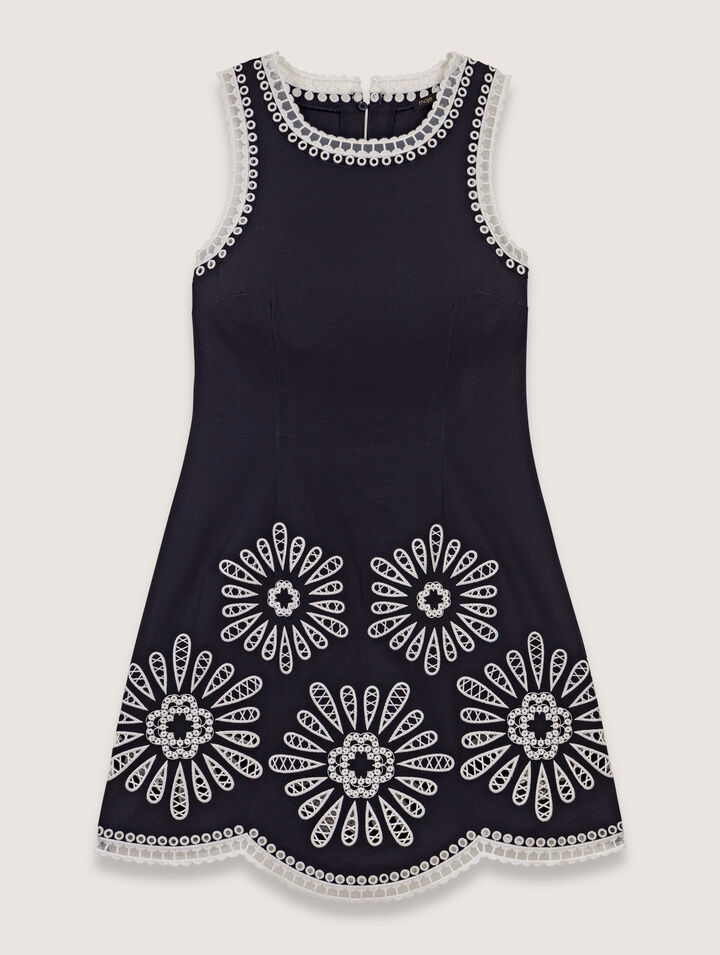 Vestido corto con detalles de ganchillo