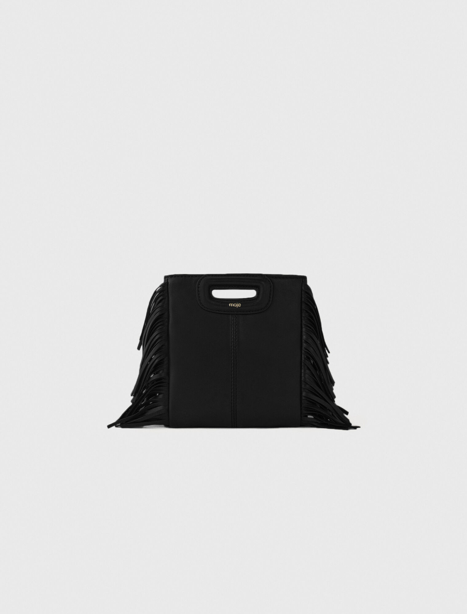 Bolso de piel con cadena