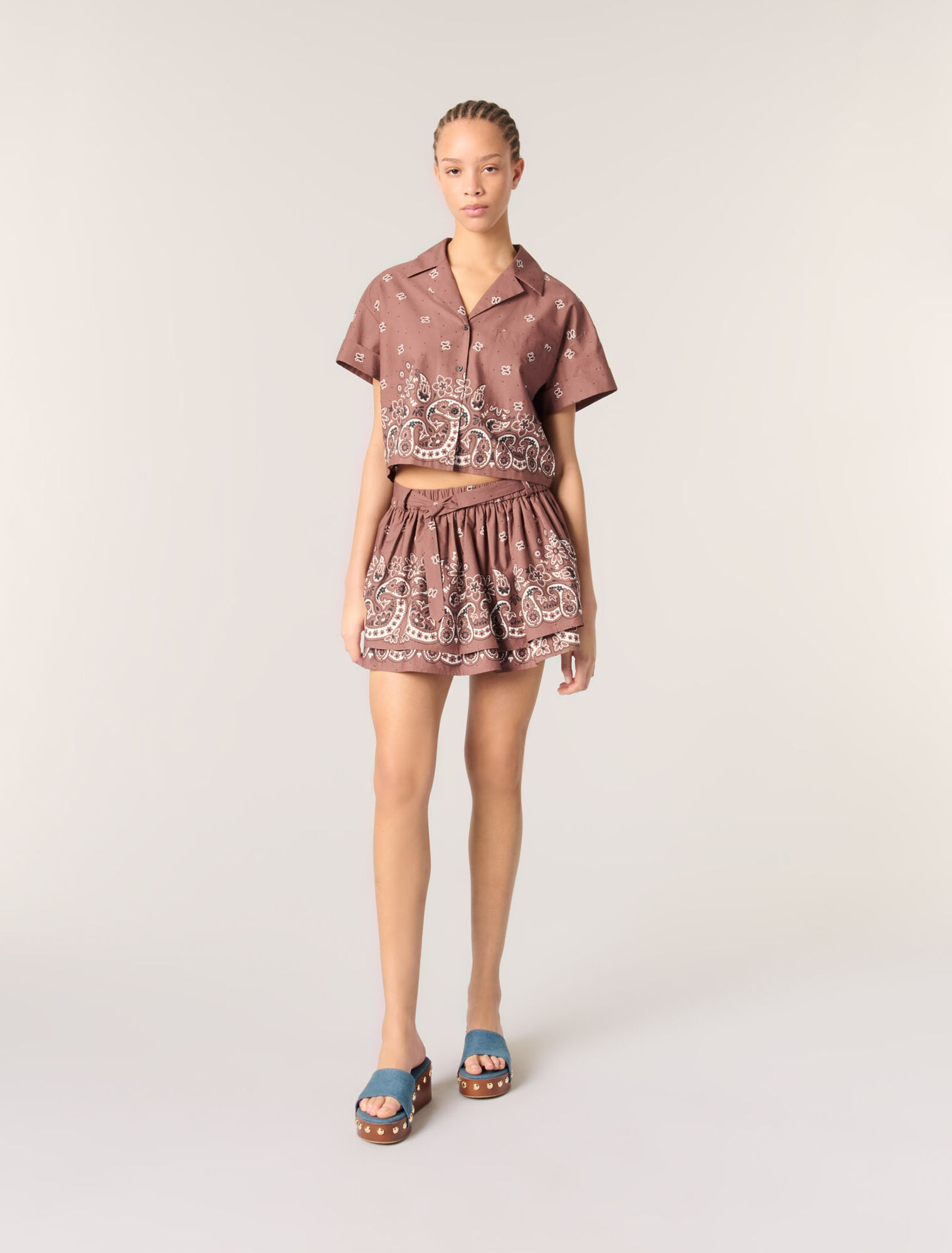 Camisa corta estampada con strass