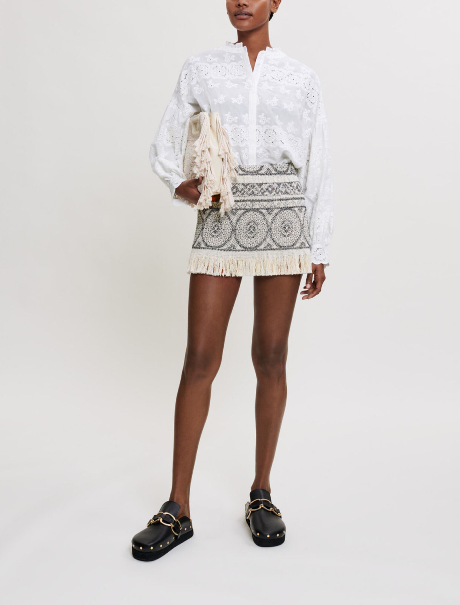 Falda corta con flecos de jacquard