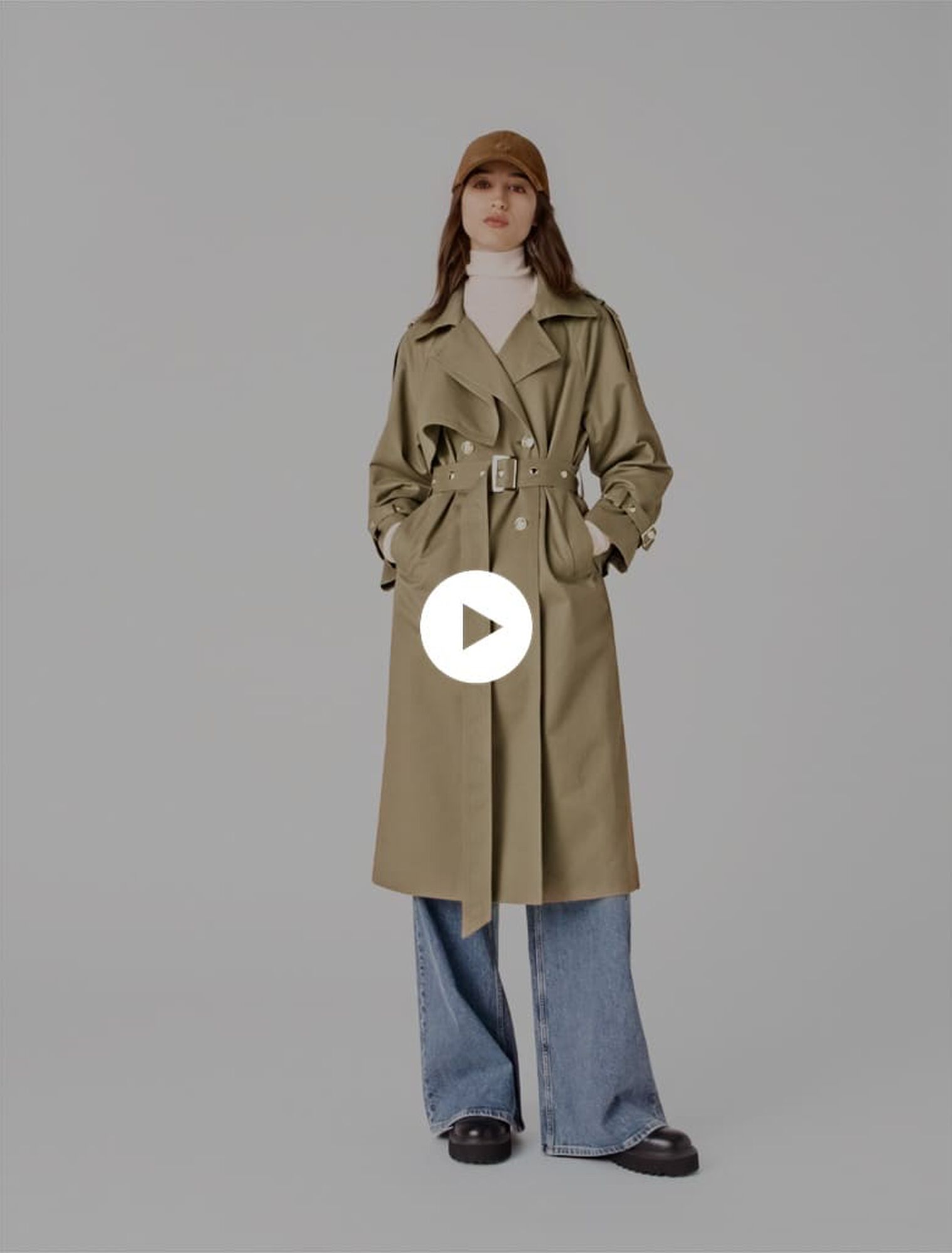 Trench clavos y cuello desmontable