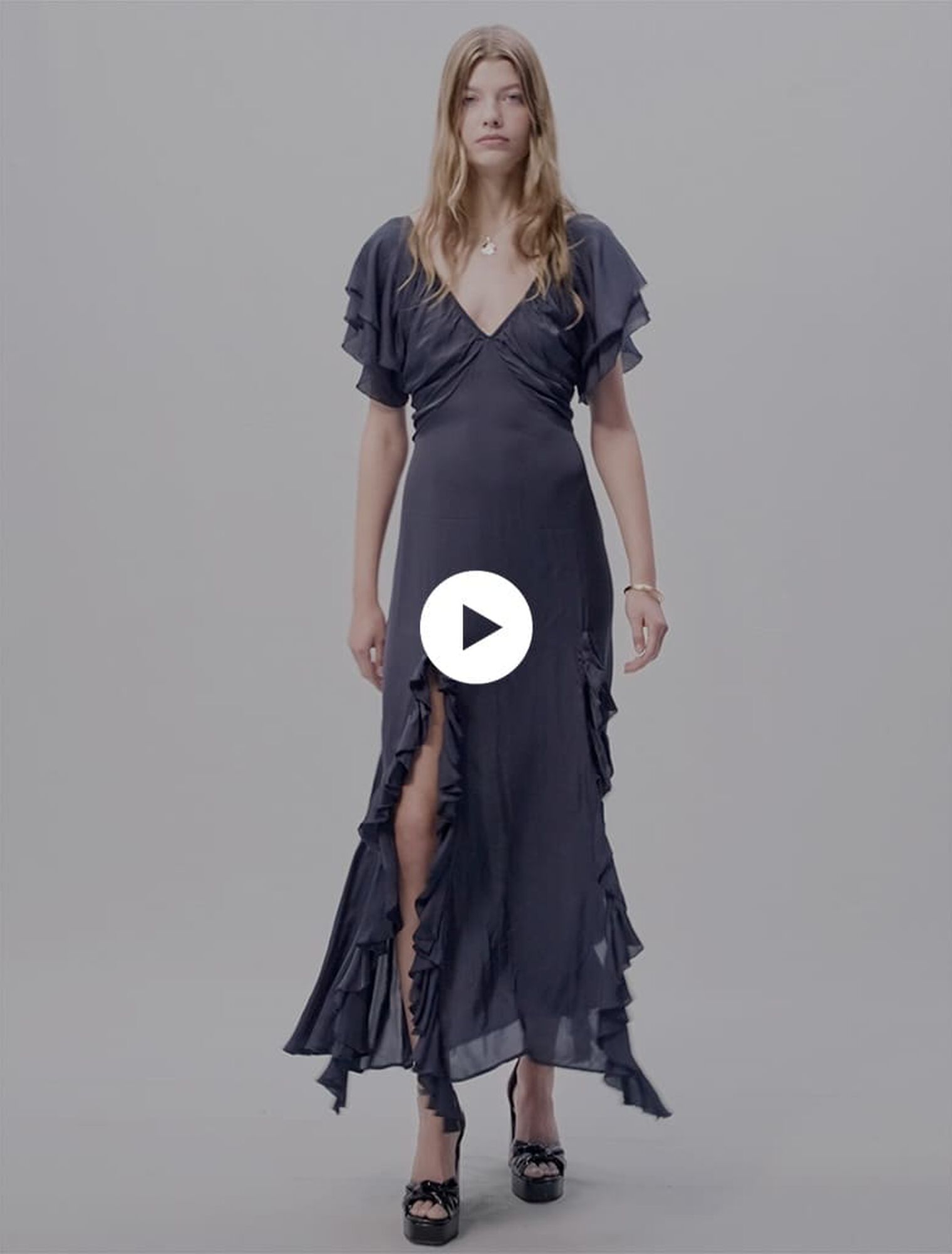 Vestido largo con espalda abierta