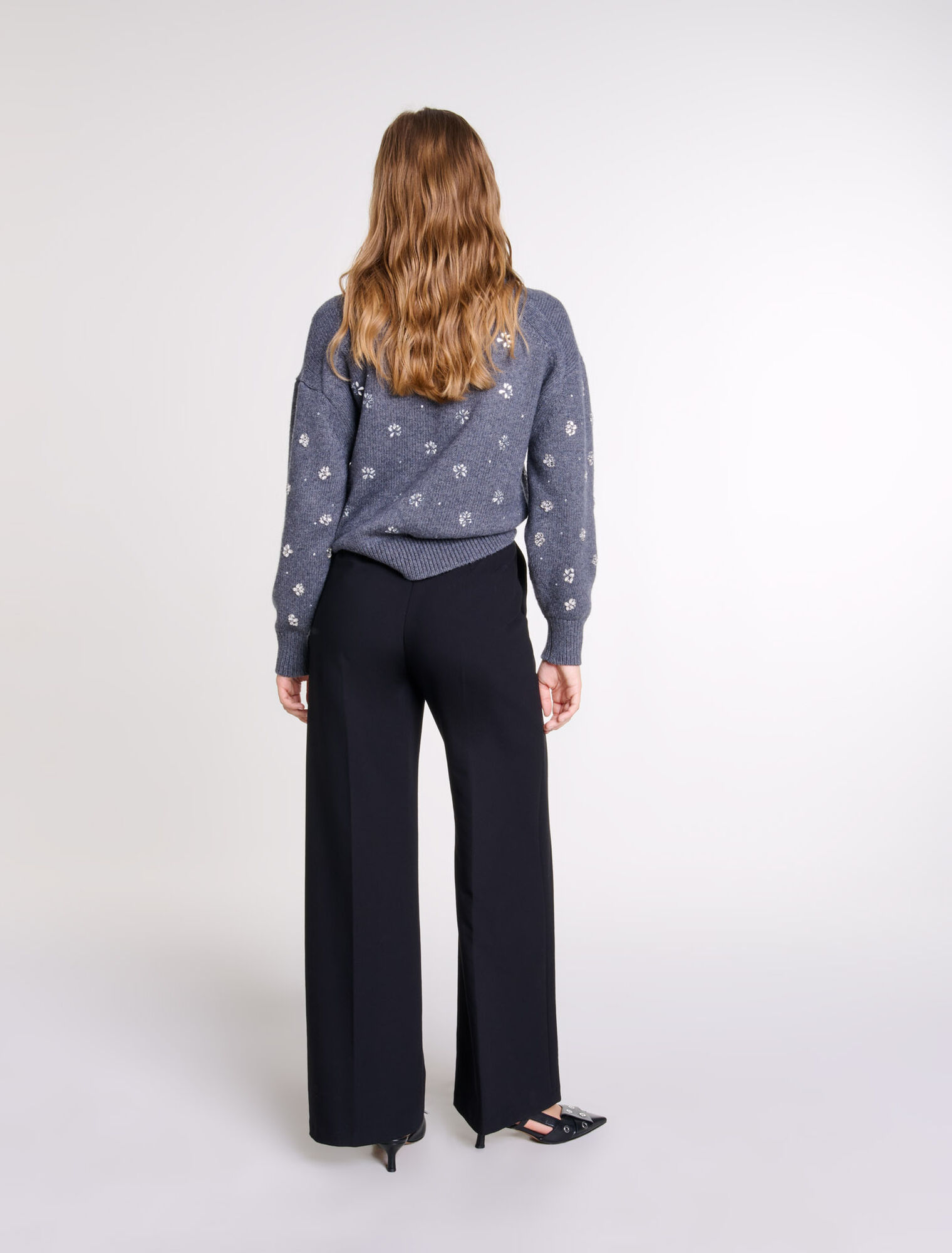 Pantalón ancho con cinturón