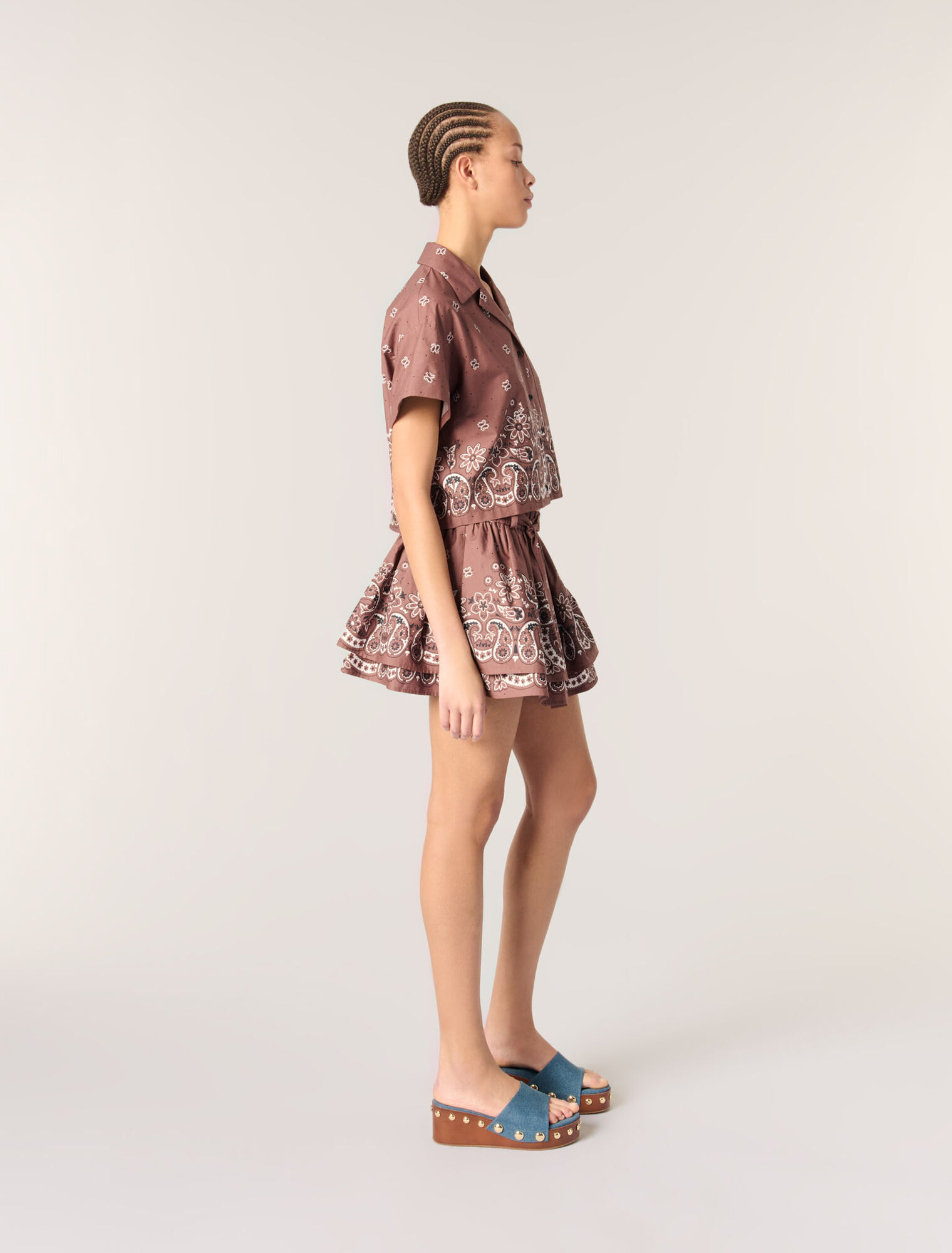 Camisa corta estampada con strass
