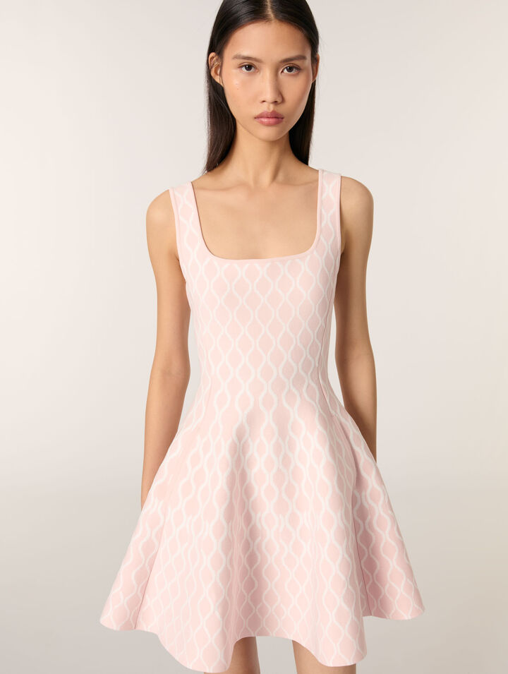 Vestido corto de punto jacquard