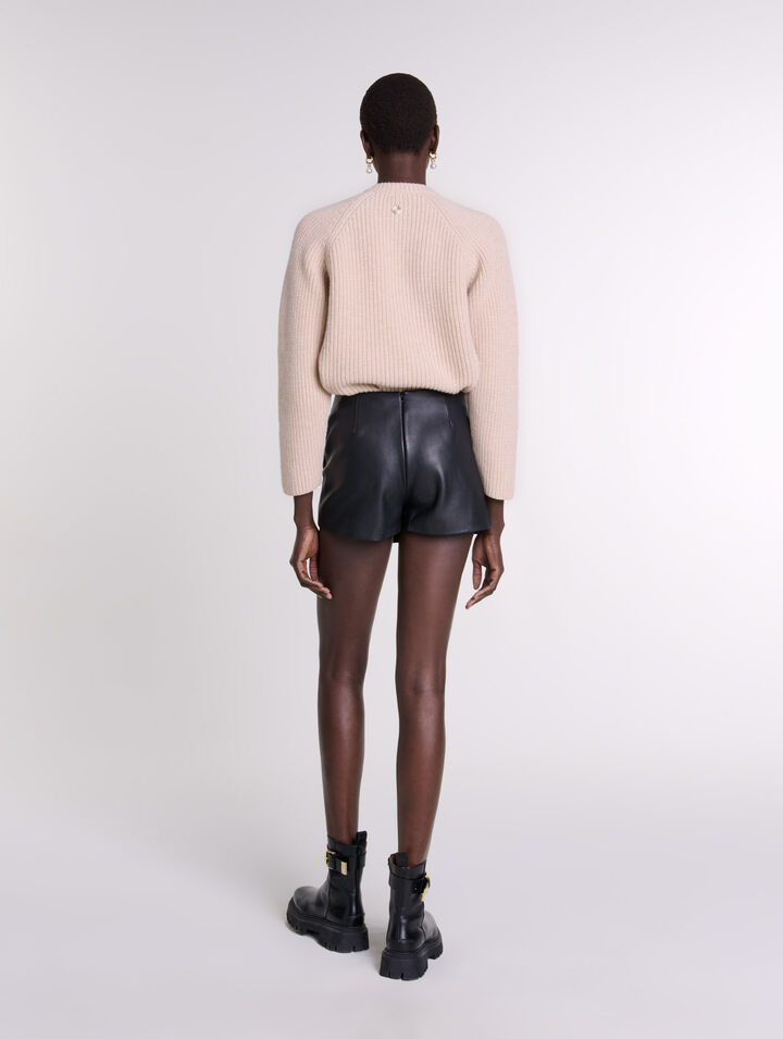 Pantalón corto trampantojo de cuero
