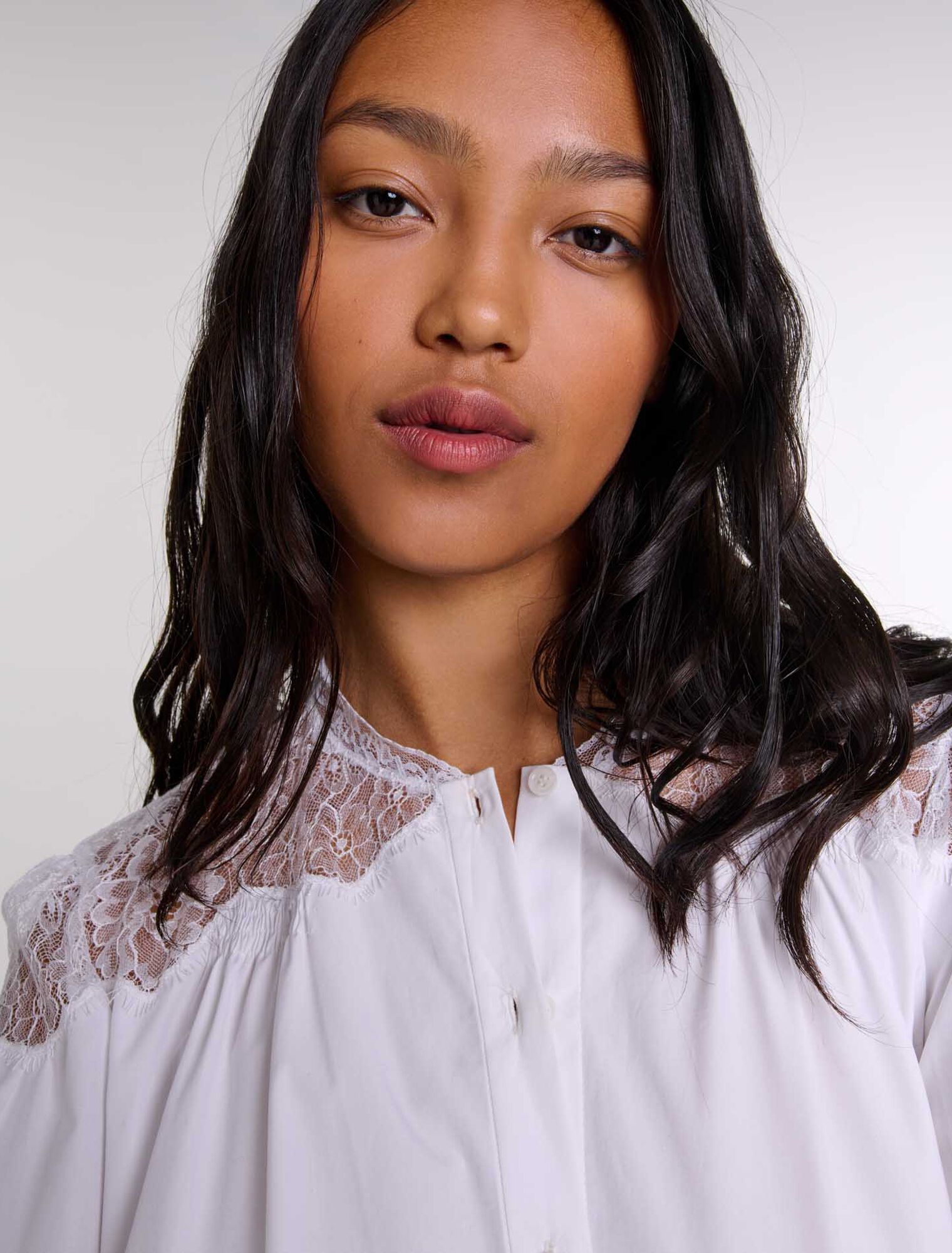 Camisa con encaje