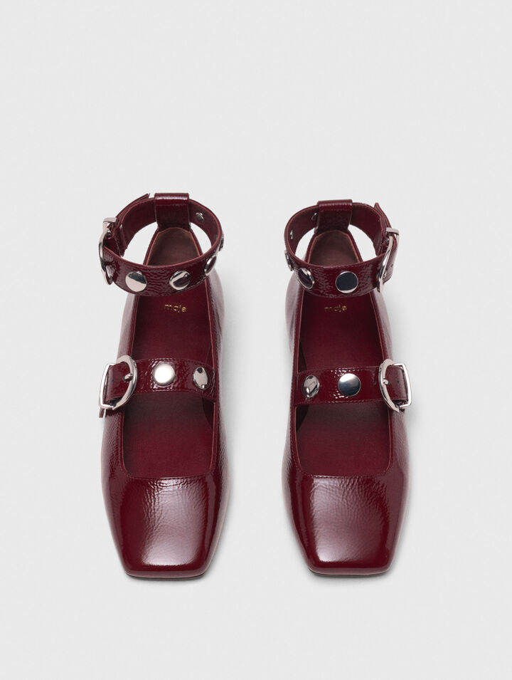 Babies de cuero con tachuelas