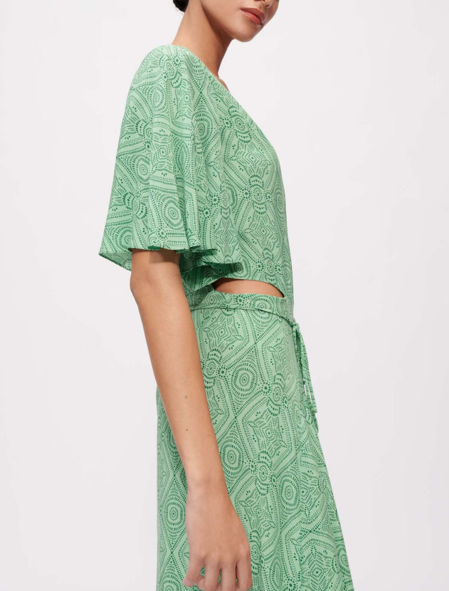 Vestido pañuelo estampado fluido