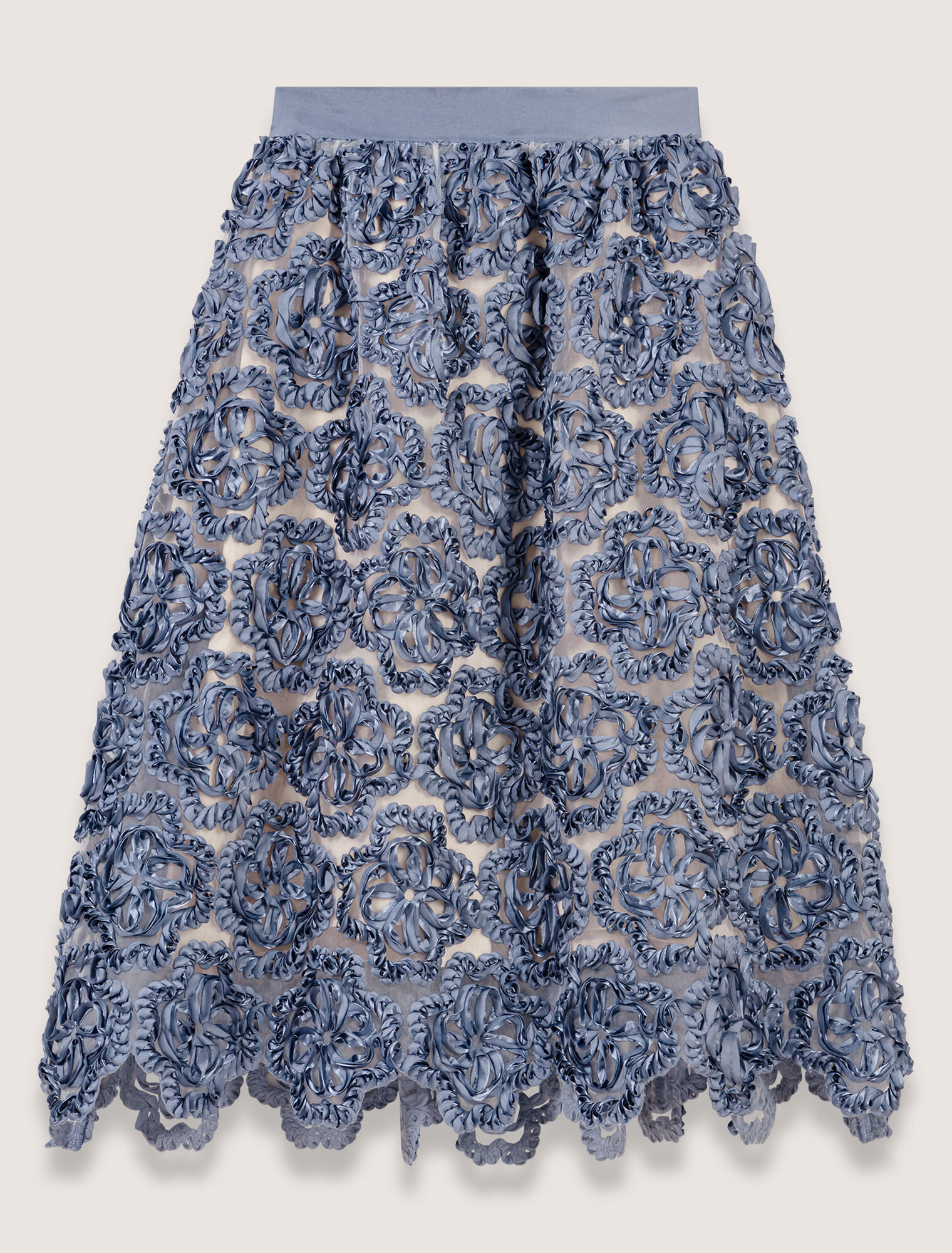 Falda larga de organza con motivo floral