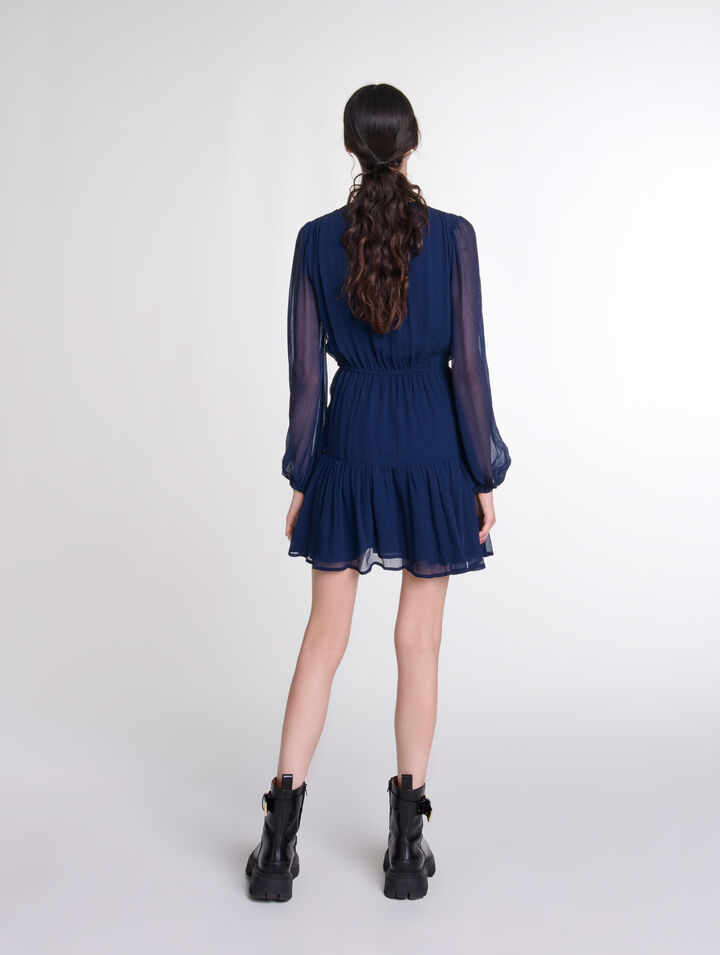 Vestido corto con volantes