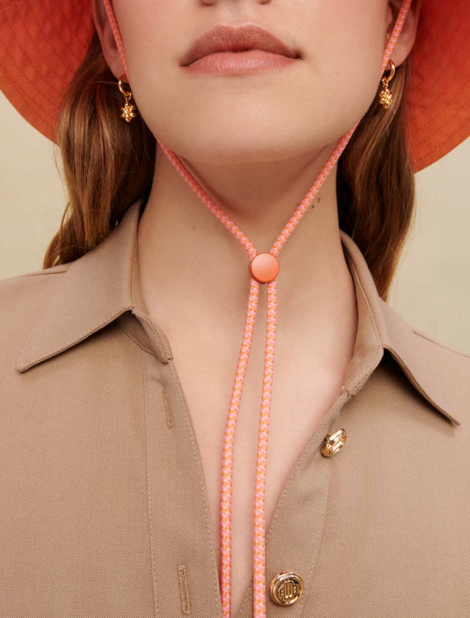 Vestido corto con botones