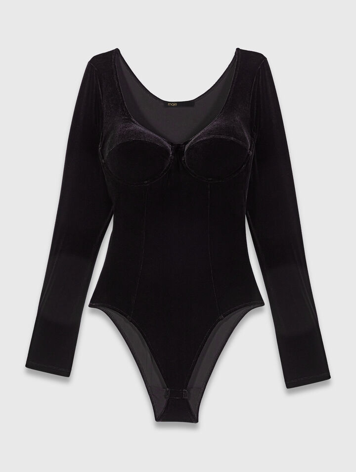 Body de terciopelo y detalles corsé