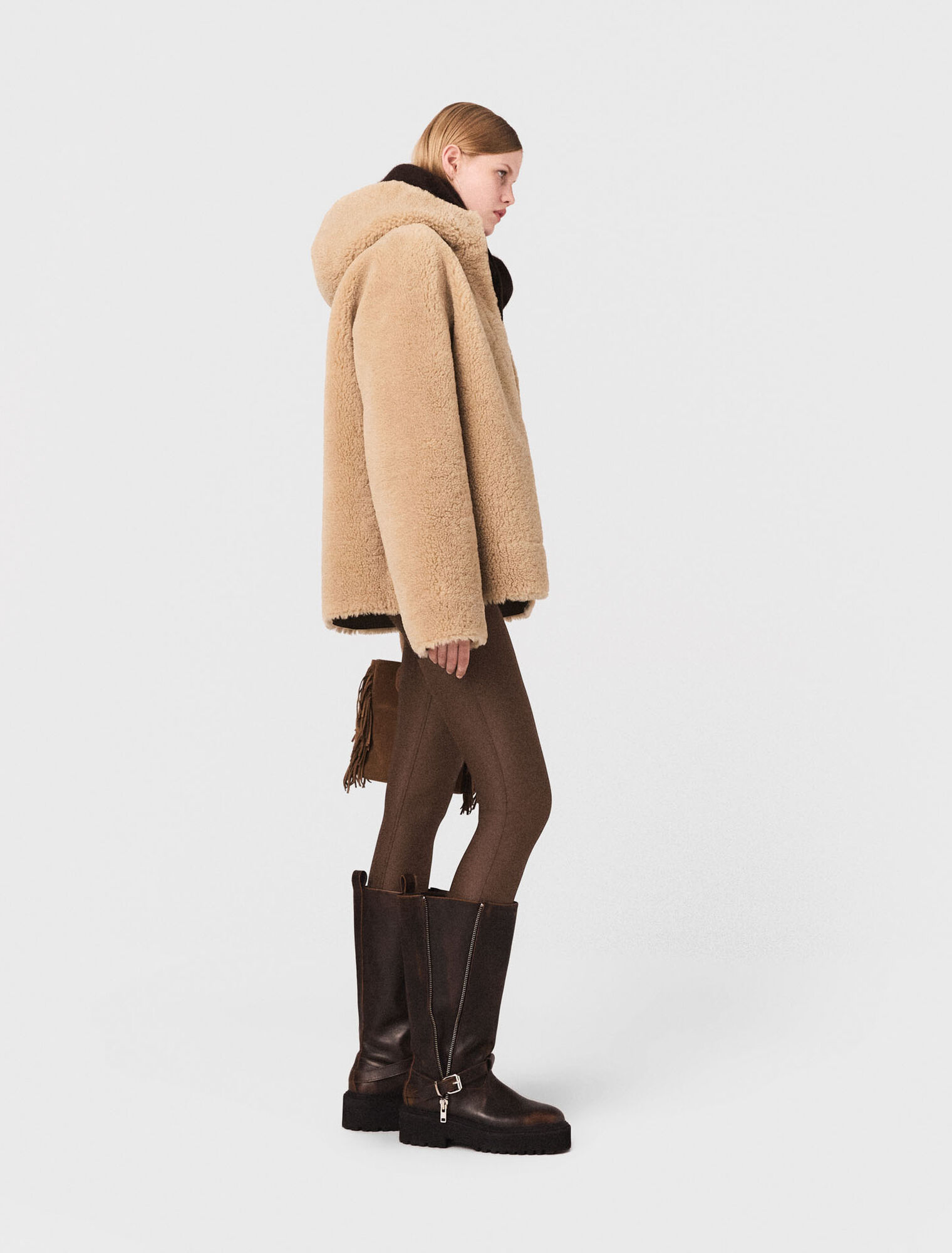 Abrigo reversible con capucha