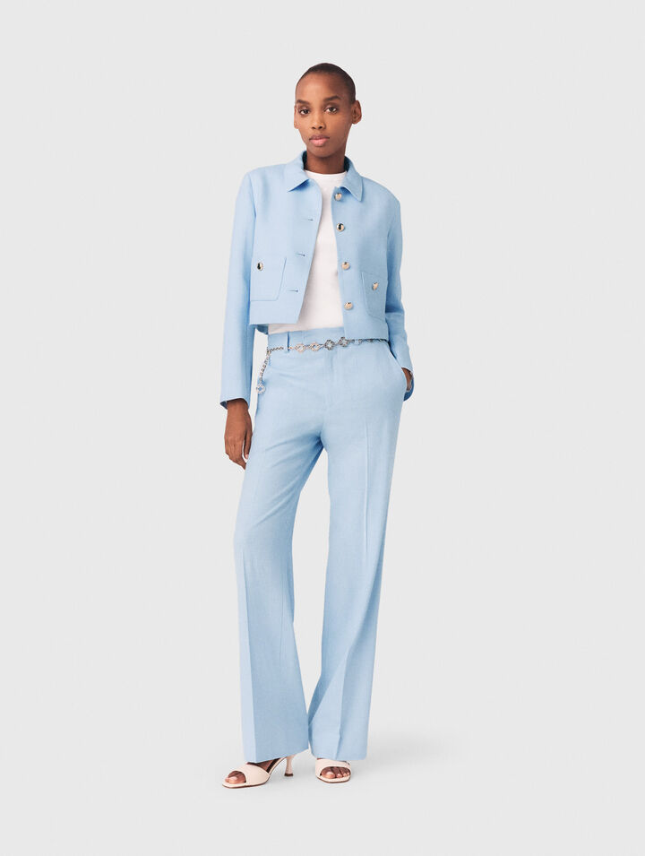 Chaqueta corta botonadura simple