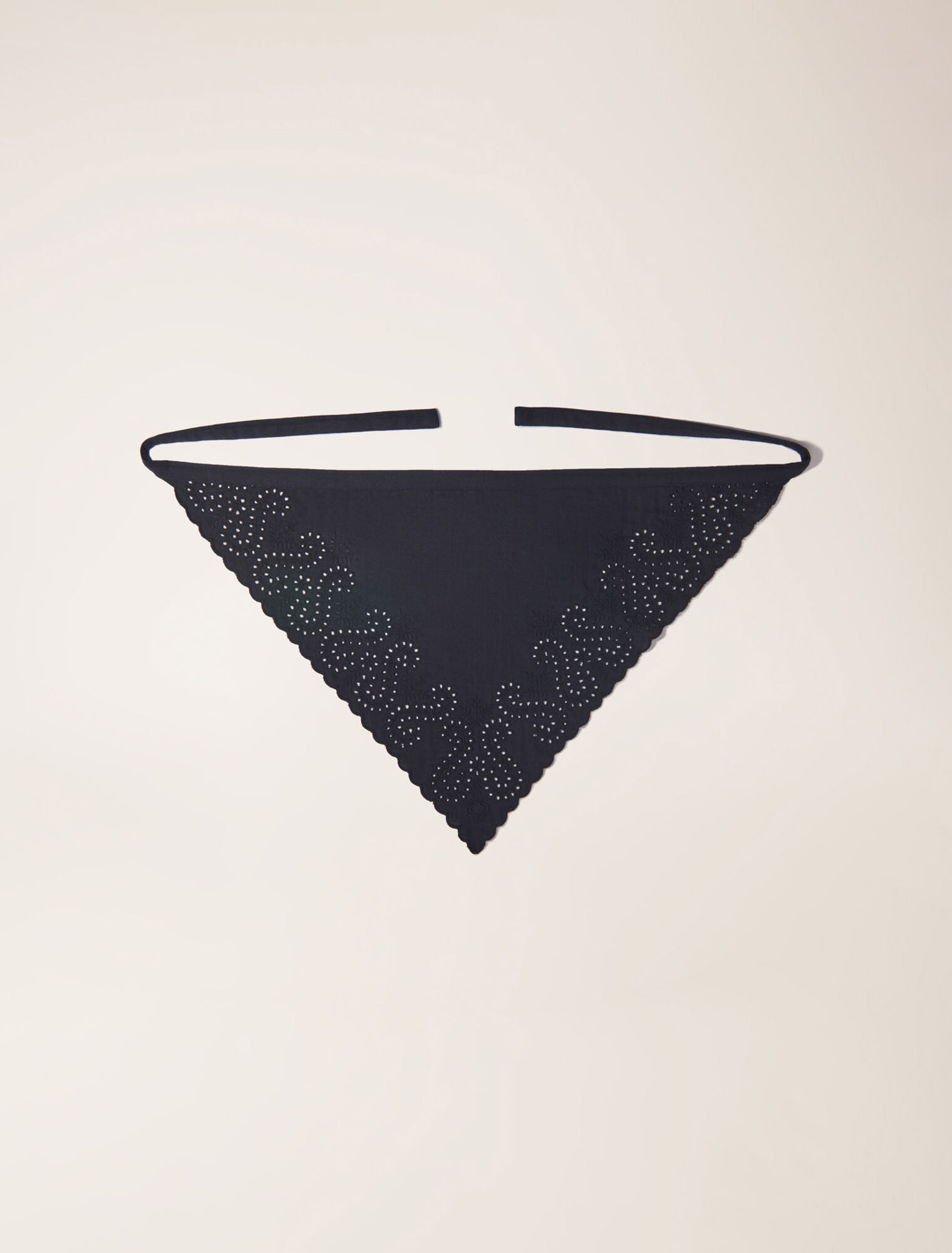 Pañuelo triangular para anudar