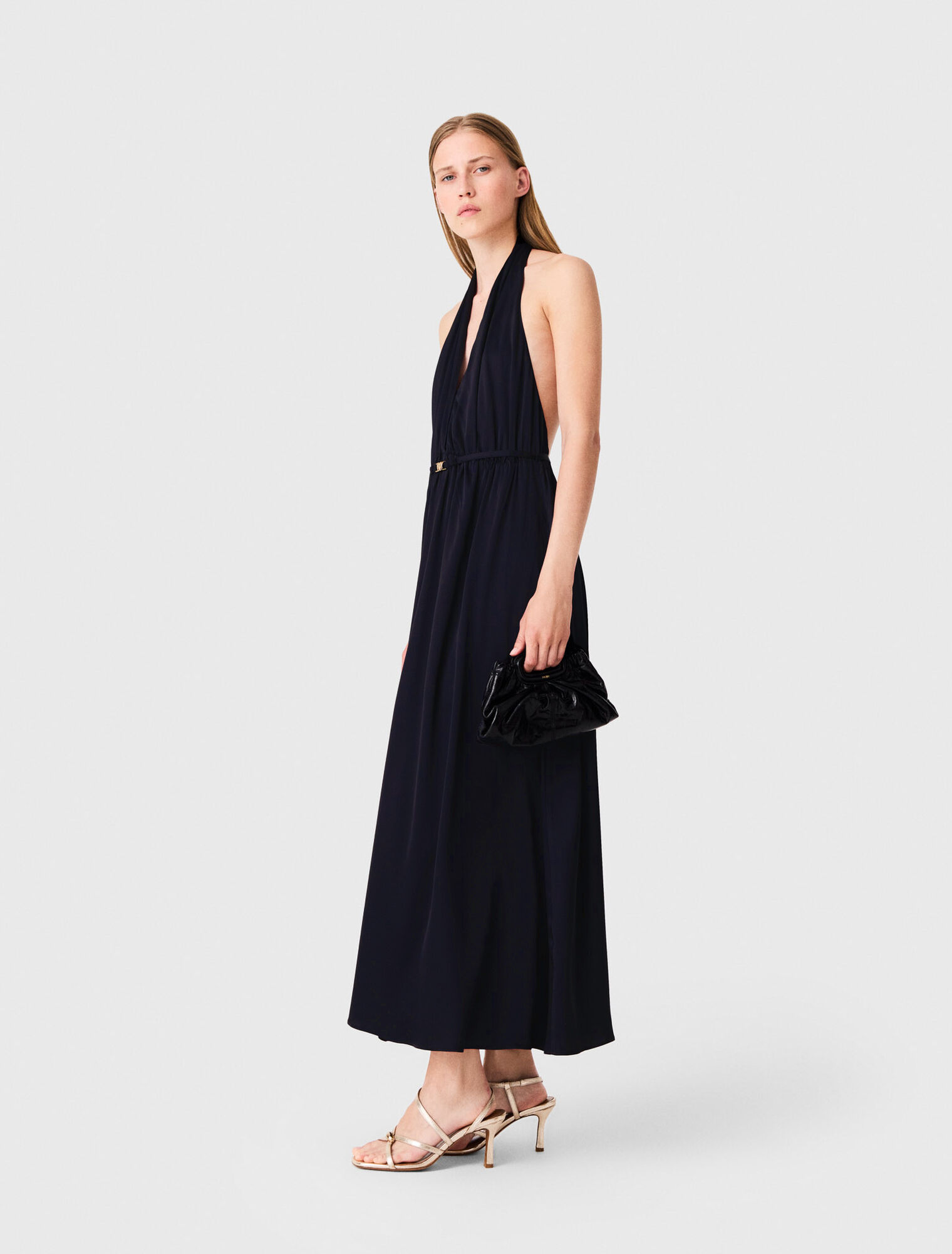 Vestido largo plisado sin espalda