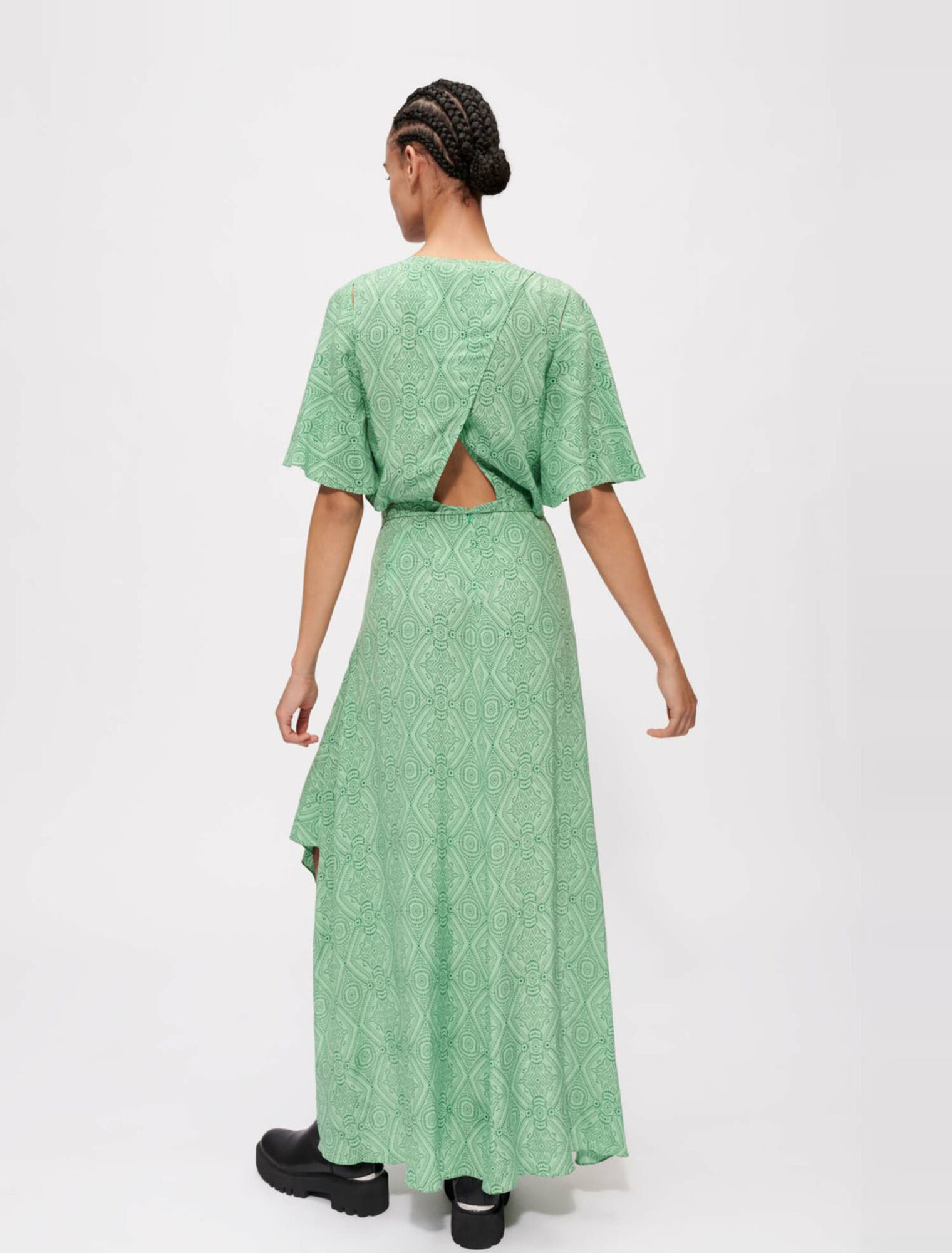 Vestido pañuelo estampado fluido