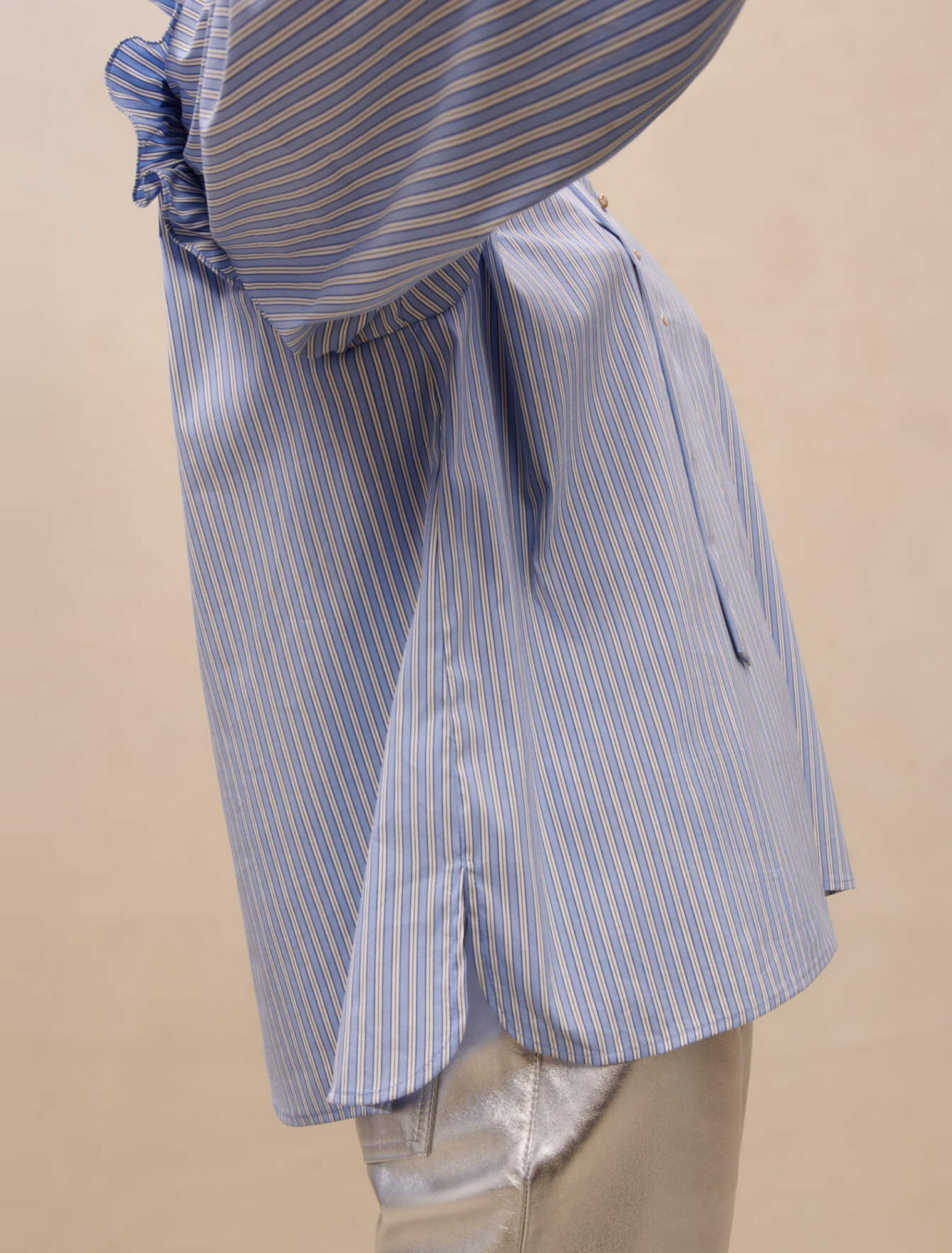 Blusa azul de rayas